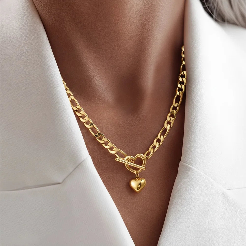 QIAOREN 20261 Figaro Chain Necklace with Heart OT Toggle Clasp, Stainless Steel Hypoallergenic Stackable Fashion Jewelry Gift