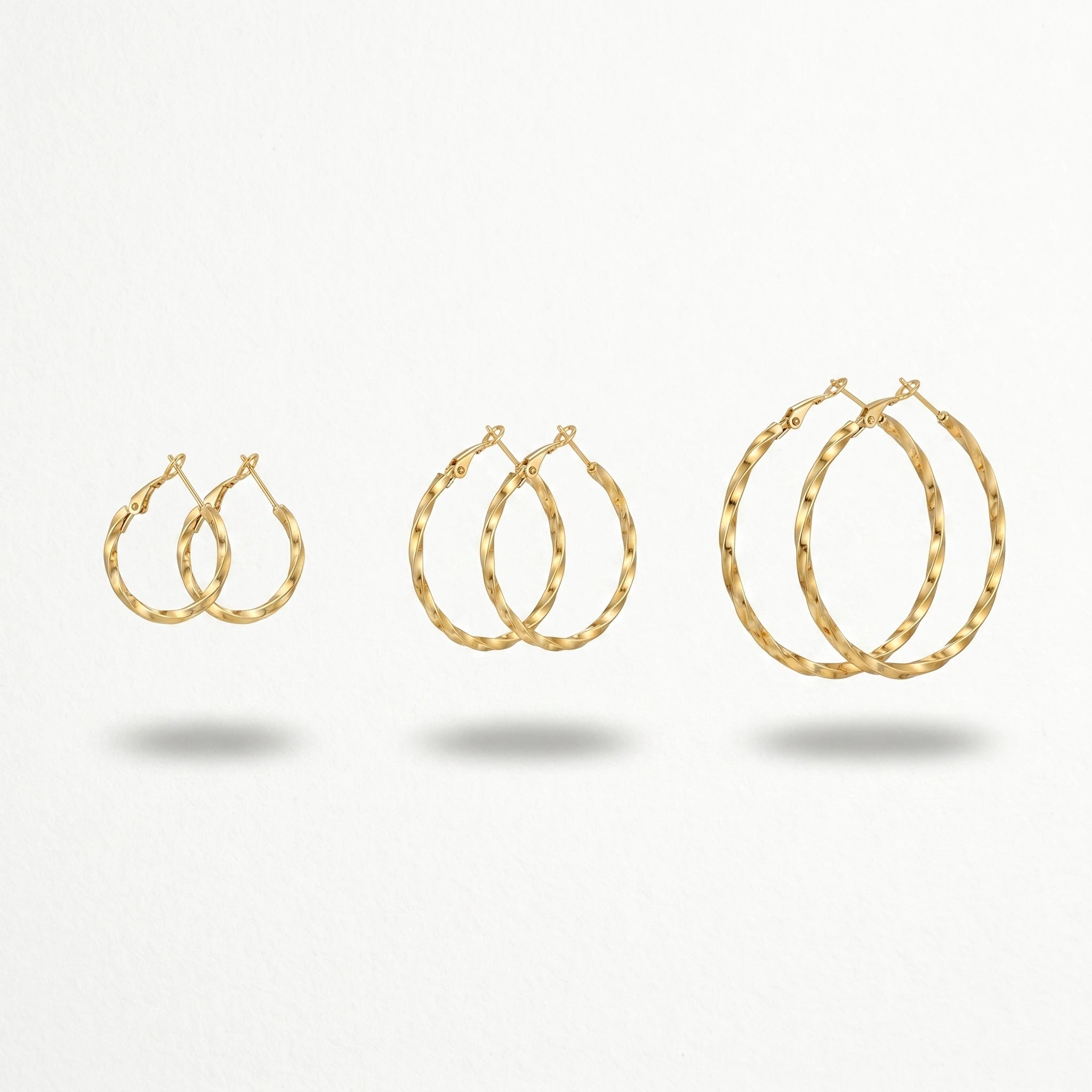 QIAOREN 12312 Gold Plated Hammered Oval Hoop Earrings for Women Stainless Steel Textured Minimalist Fashion Jewelry