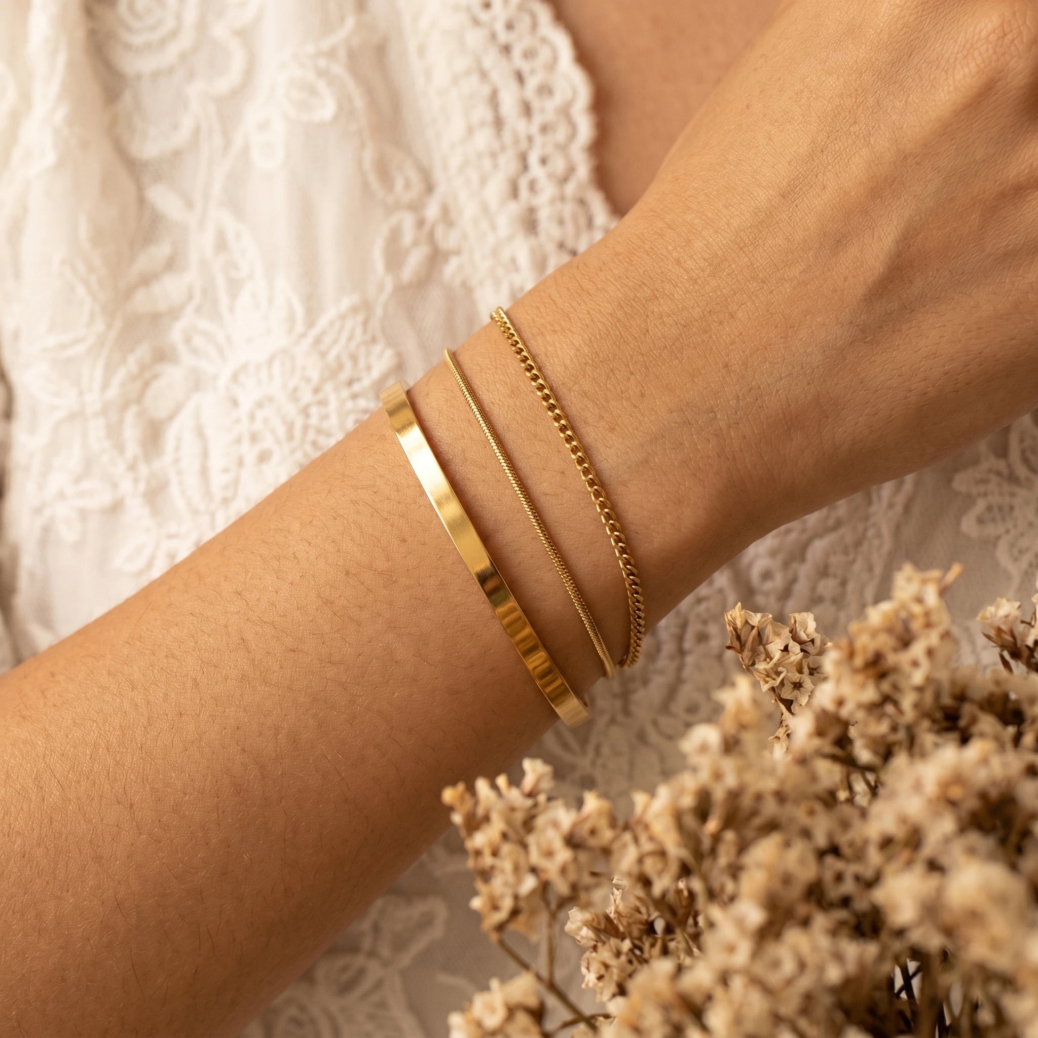 QIAOREN 10545 18K Gold Plated Stainless Steel Oval Link Bracelet Set Women's Hypoallergenic Waterproof Tarnish Free Jewelry