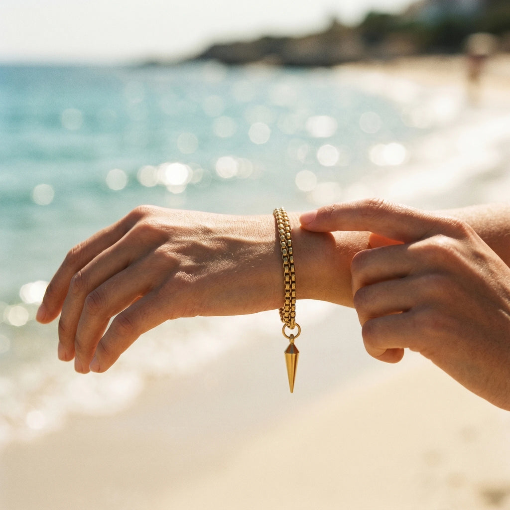 QIAOREN 11431 Rust Resistant Waterproof 18K Gold Plated Stainless Steel Double Curb Chain Spike Bracelet