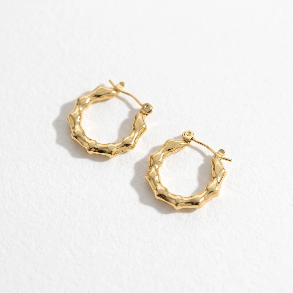 QIAOREN 13264 Gold Tone Irregular Hammered Circle Stud Earrings Textured Crinkled Wavy Round Click Back Studs Rough Matte