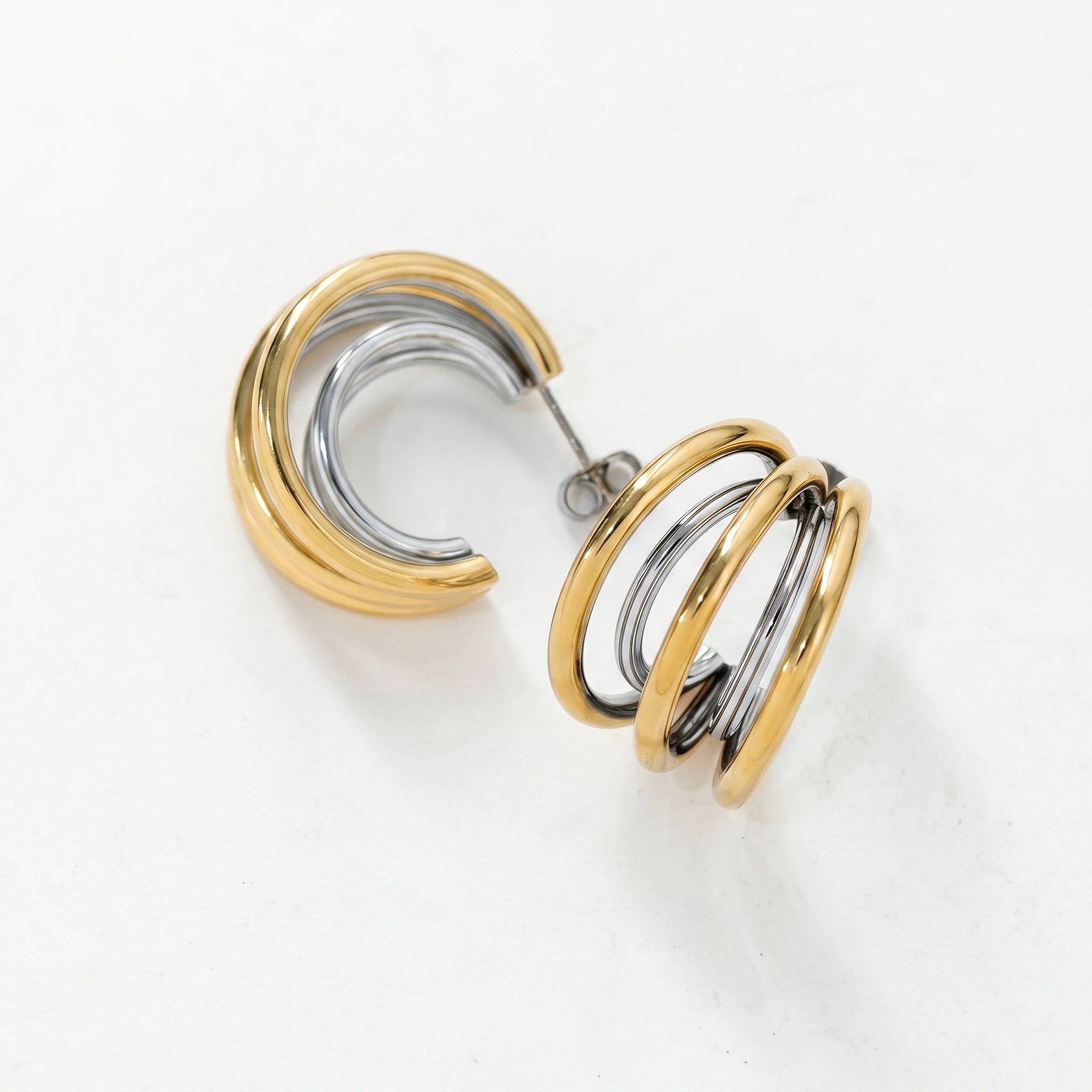 QIAOREN 12760 Waterproof Bi-Color Multi Strand Open C Earrings Stainless Steel Mixed Metal Layered Hoop Daily Ladies Accessory