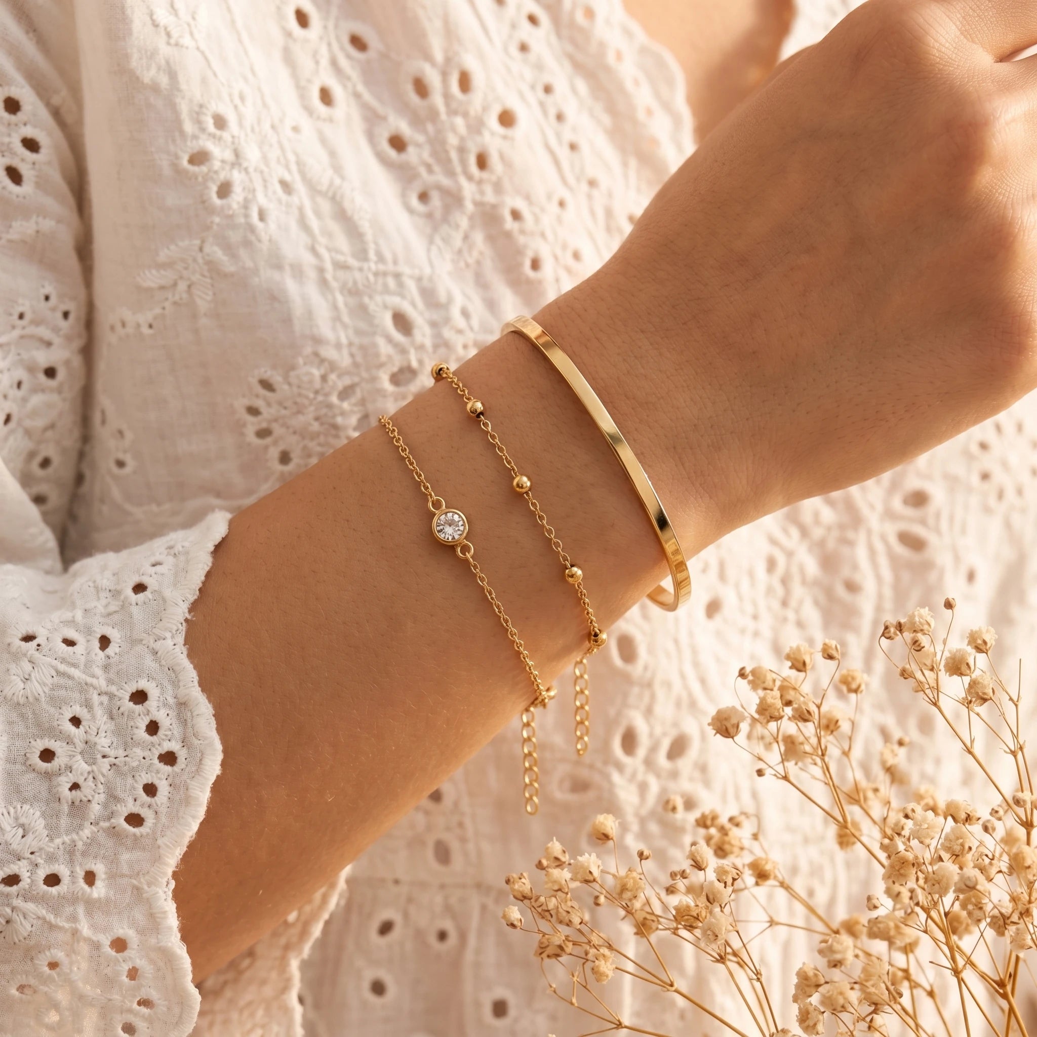 QIAOREN 10604 3 Pieces Classic Geometric Stackable Bracelet Set 18K Gold Plated Stainless Steel Chain Link Waterproof