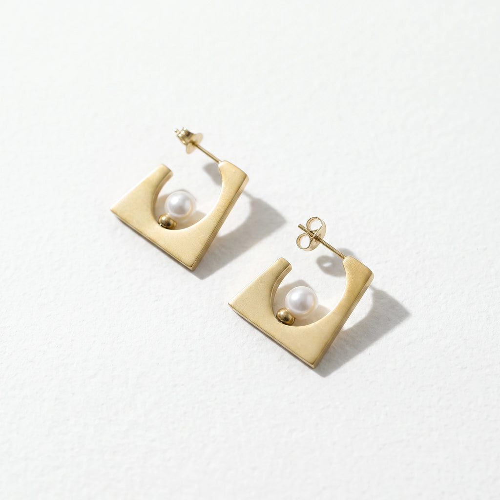 QIAOREN 13841 Stainless Steel Geometric Pearl Stud Earrings Waterproof Hypoallergenic Modern Statement Jewelry for Women