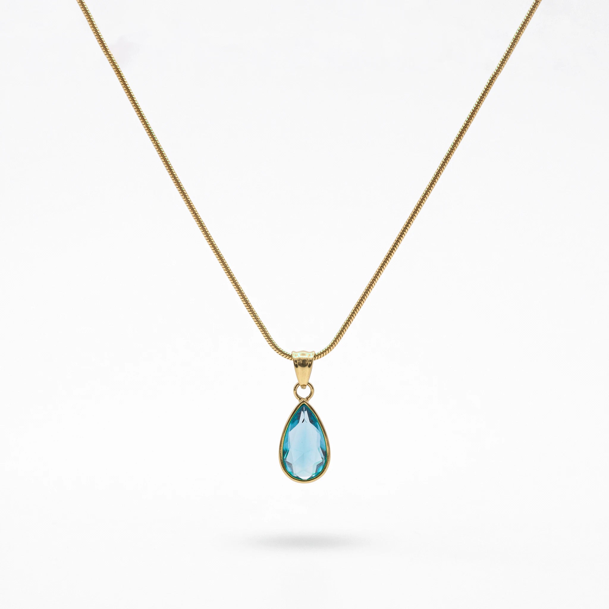 QIAOREN 13845-46 Stainless Steel Green Crystal Teardrop Necklace Waterproof Hypoallergenic Elegant Pendant for Women