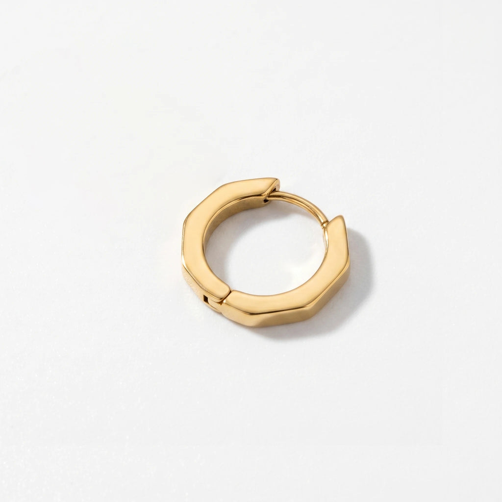 QIAOREN 12609 Dainty Brushed Faceted Hexagon Huggie Earrings 316L Stainless Steel No Fade Matte Gold Geometric Hoop Jewelry Gift
