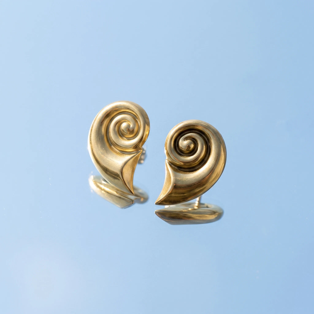QIAOREN 14021 Polished Gold Hammered Textured Teardrop Stud Earrings, Irregular Crinkle Surface Water Drop Ear Stud Jewelry Gift