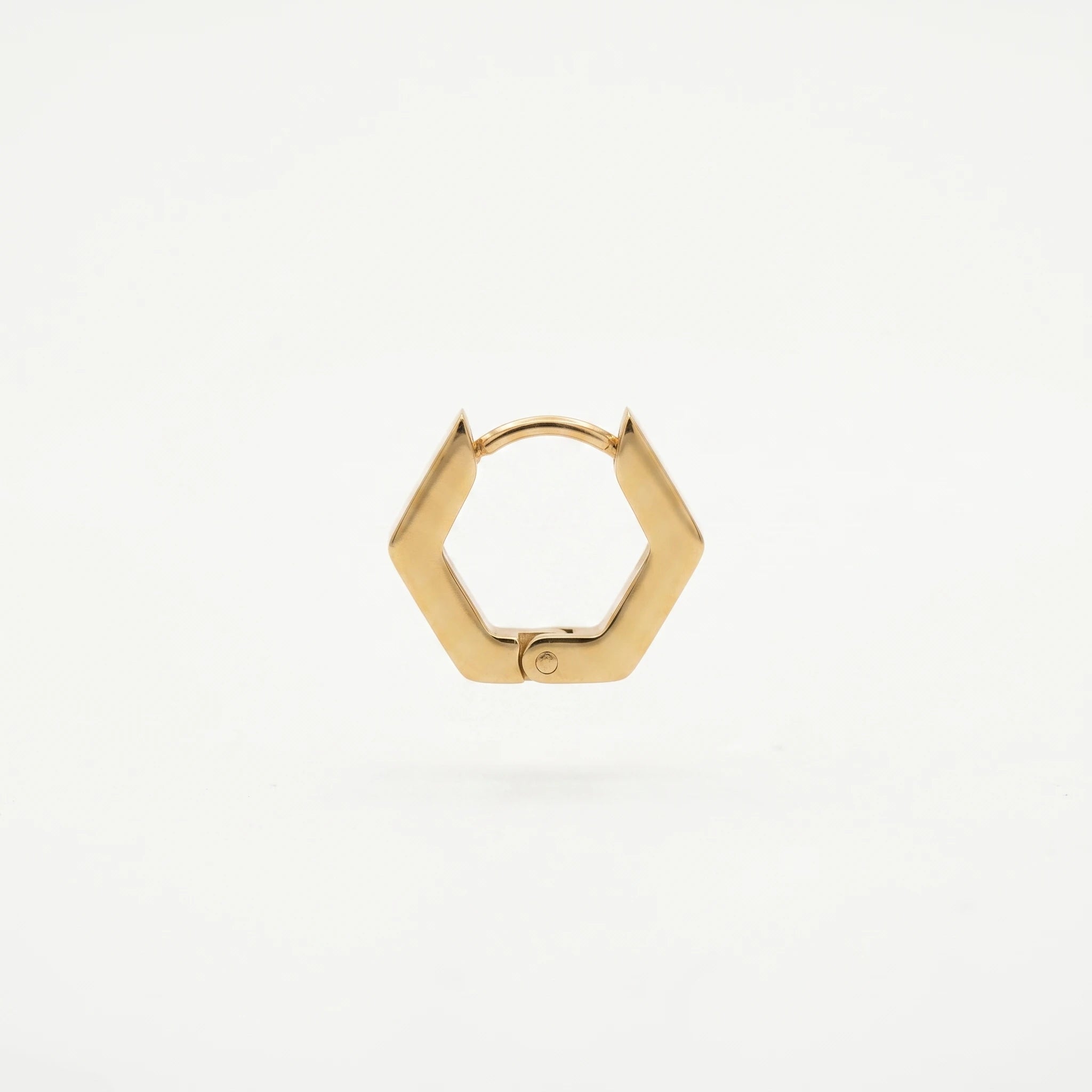 QIAOREN 12577 Dainty Geometric Hexagon Huggie Earrings 316L Stainless Steel No Fade Gold Plated Hoop Jewelry Gift for American