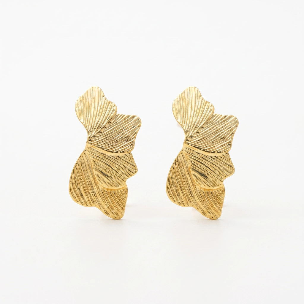QIAOREN 13245 18K Gold PVD Plated Stainless Steel Plumeria Stud Earrings Polished Five Petal Flower Ear Studs