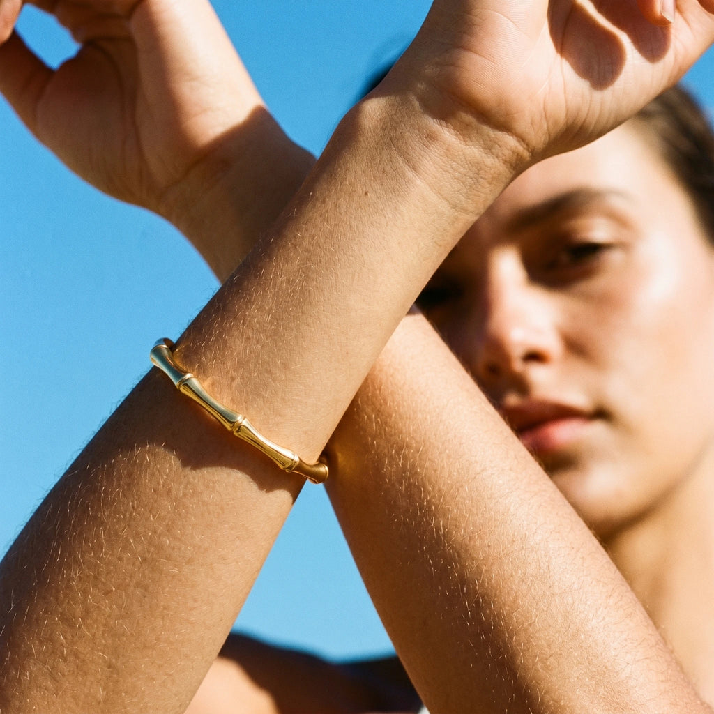 QIAOREN 12766 Stainless Steel 18K Gold Bamboo Joint Hinged Bangle Minimal Open Clasp Stack Wrist Bracelet for Women Daily Gift