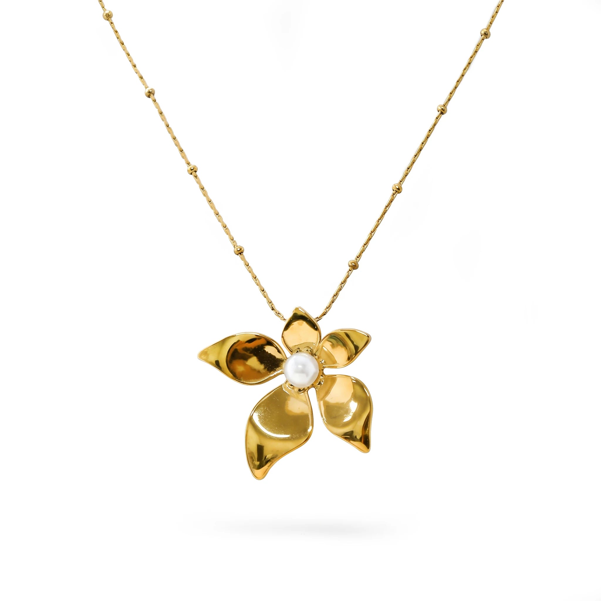 QIAOREN 13998 Beaded Oval Link Chain Pendant Necklace with Five Petal Flower Charm Centered with Round Pearl