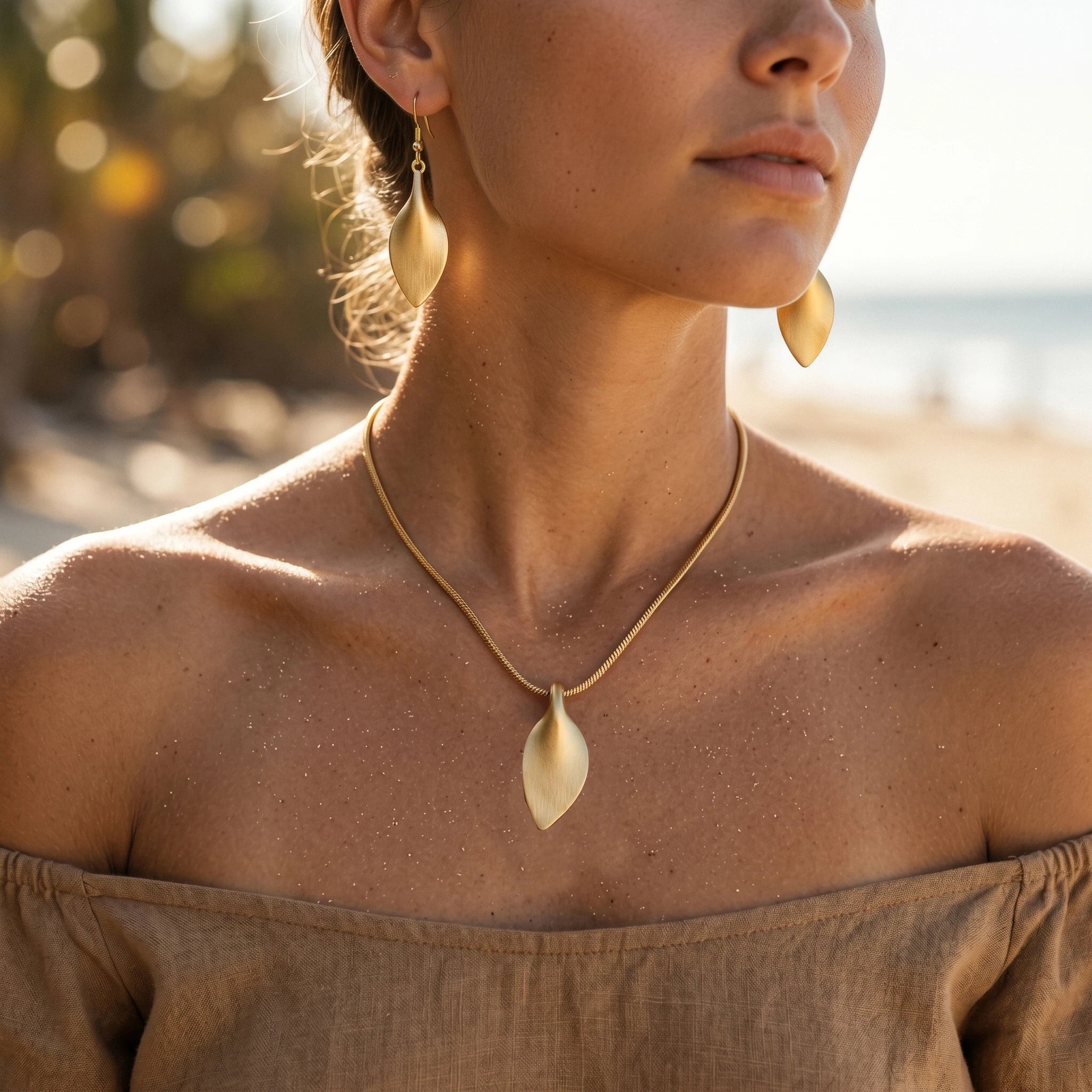 QIAOREN 11069 Luxury Matte Gold Leaf Jewelry Set Stainless Steel Pendant Necklace and Drop Earrings for Women