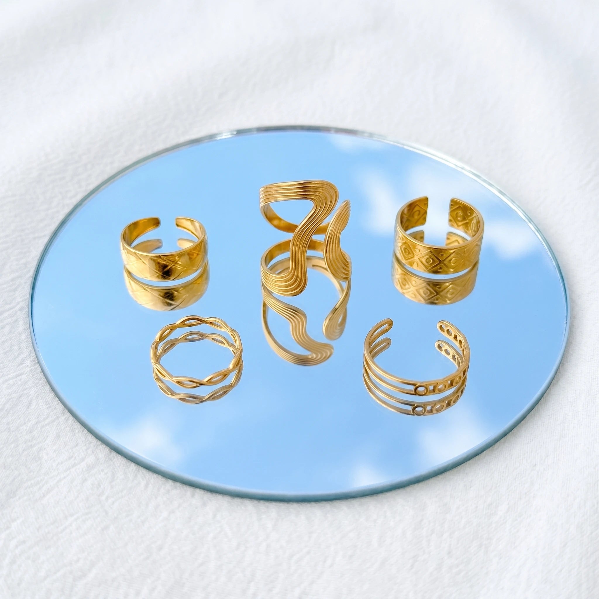 QIAOREN 5Pcs Vintage 18K PVD Gold Stainless Steel Rings Set Tarnish Free Adjustable Stackable Textured Open Cuff Rings for Women