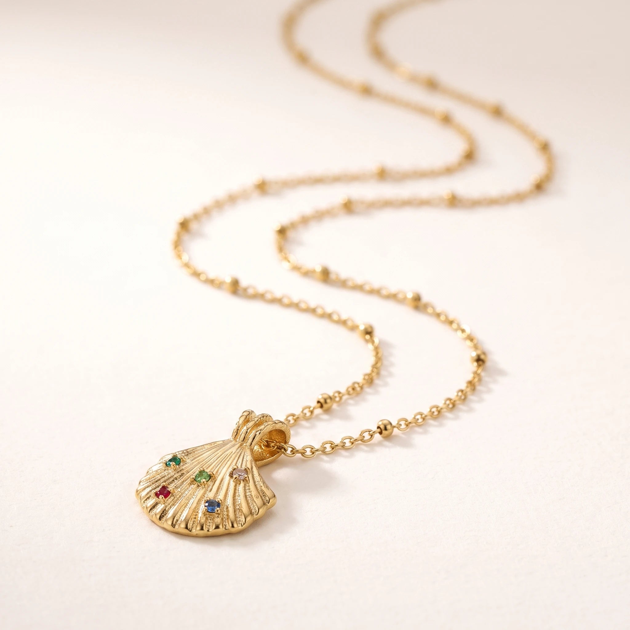 QIAOREN 13550 Stainless Steel Seashell Pendant Necklace Gold Colorful CZ Shell Charm Beach Jewelry Summer Necklace for Women