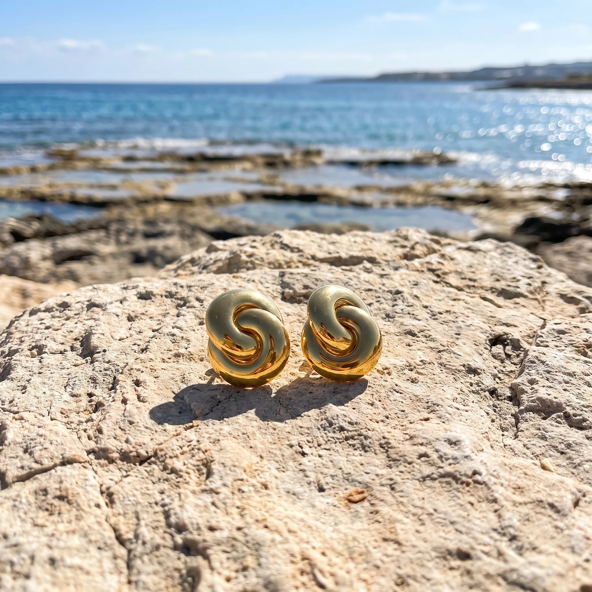 QIAOREN 14543 Chunky Love Knot Stud Earrings, Polished Thick Tube Gold Twisted Knot Earrings, Hypoallergenic Jewelry Gift
