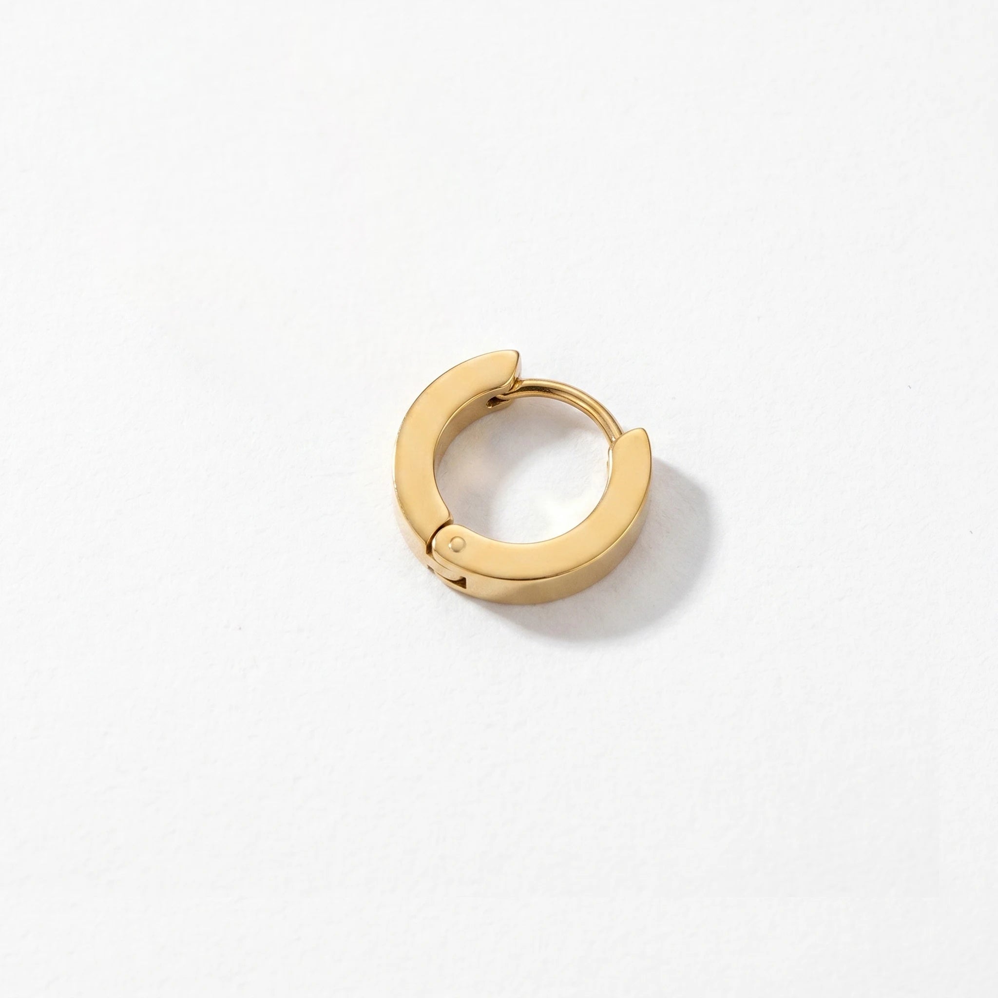 QIAOREN 12575 High Polished C Circle Ear Buckle Waterproof Stainless Steel 18K Gold Huggie Earrings Anti Allergy Basic Accessory
