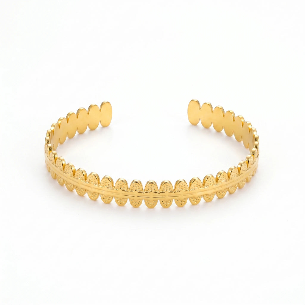QIAOREN 12717 Stainless Steel 18K Gold Adjustable Cuff Bracelet Textured Oval Disc Bangle For Women Daily Jewelry