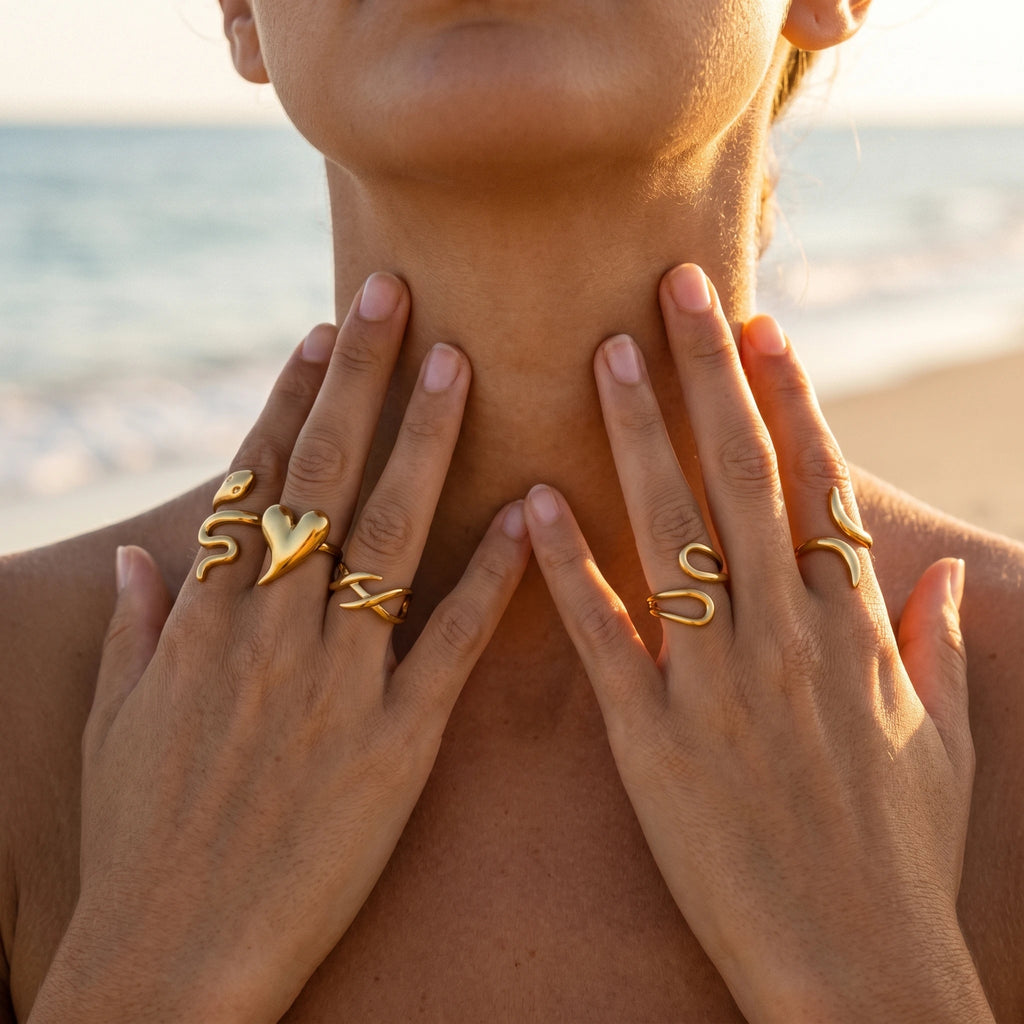 QIAOREN 13086-90 5Pcs 18K Gold Plated Stainless Steel Open Ring Set, Adjustable Stackable Heart Finger Rings