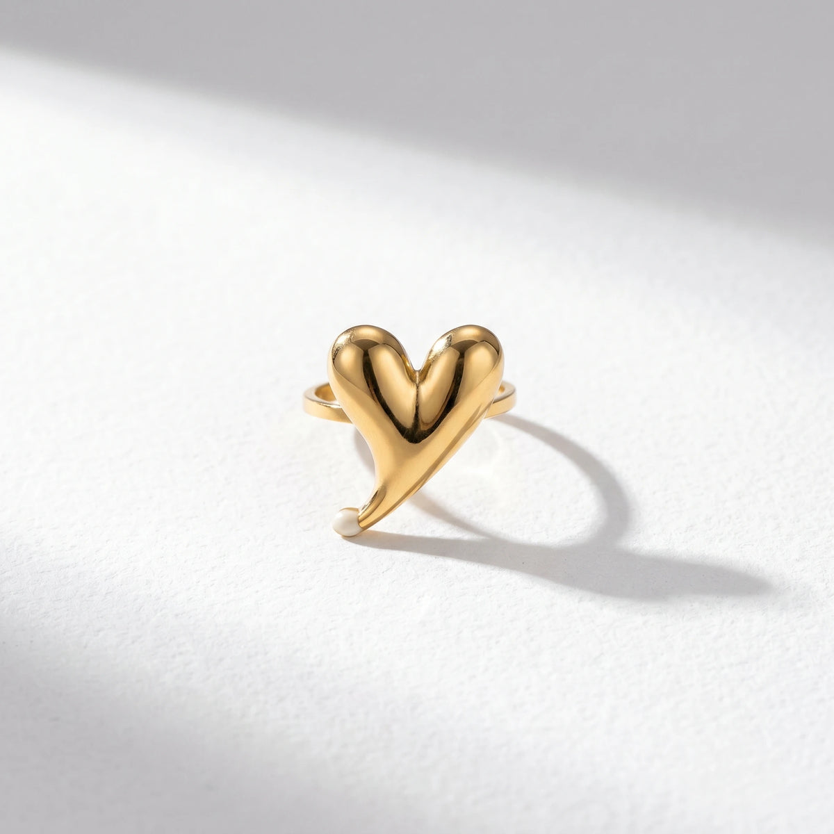QIAOREN 13086-90 5Pcs 18K Gold Plated Stainless Steel Open Ring Set, Adjustable Stackable Heart Finger Rings