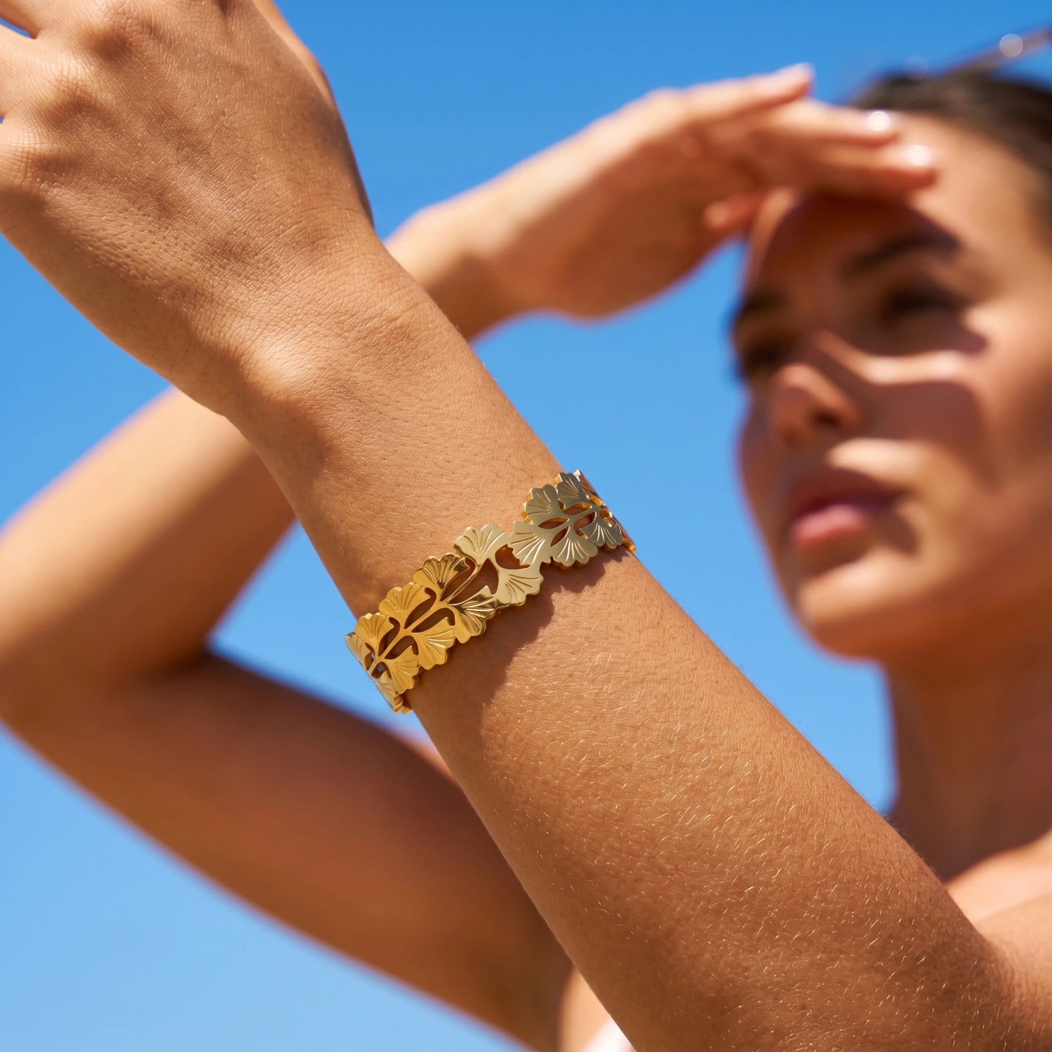 QIAOREN 12719  18K Gold Hollow Cutout Linked Ginkgo Leaf Wide Open Cuff Bracelet Stainless Steel Adjustable Nature Wrist Jewelry