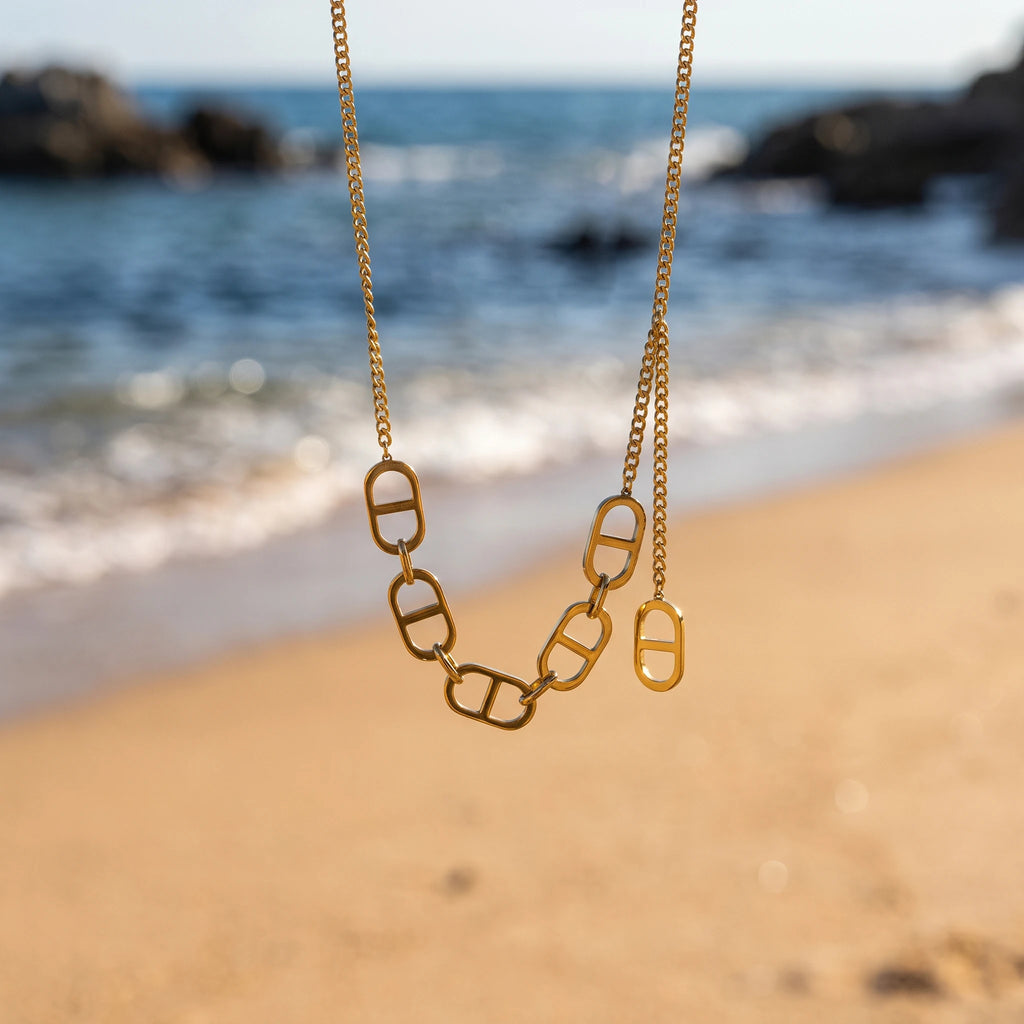 QIAOREN 14146 Link Curved Front Necklace, Oval Cutout Chain With Extension Tab Pendant Jewelry Gift for Daily Fashion Outfits