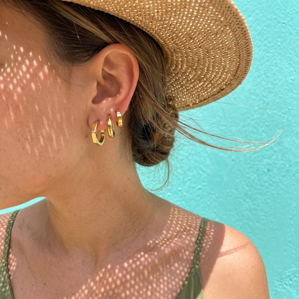 QIAOREN 14457 3 Pair Gold Stainless Steel Polygon Huggie Hoop Earrings, Beveled Multi Sided Small Hoops for Women Daily Jewelry