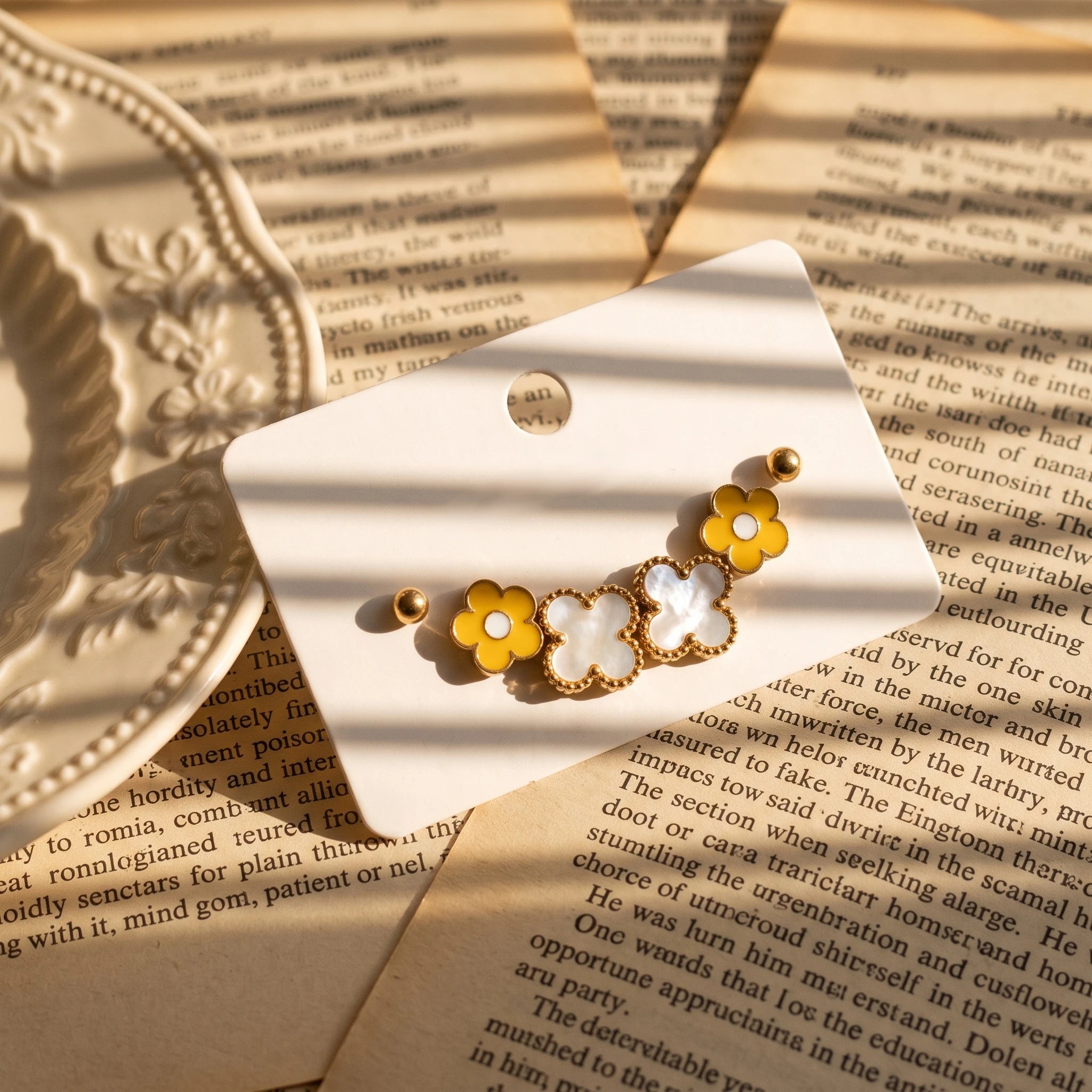 QIAOREN 14506 Stainless Steel Yellow Flower White Quartz Clover Tiny Ball Studs Multi Pack Daily Fashion Jewelry Gift