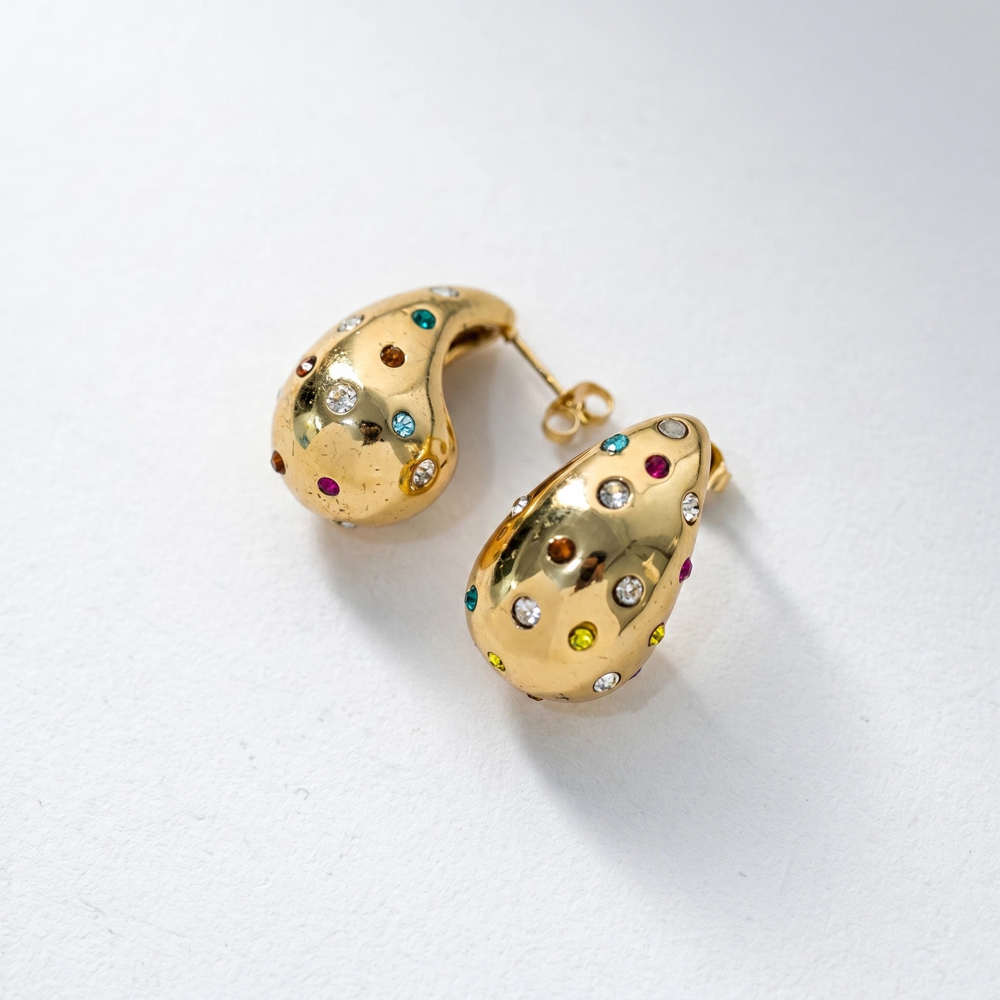QIAOREN 12285 Trendy Rainbow CZ Teardrop Earrings Gold Stainless Steel Scattered Colorful Gemstone Dome Hoops Women US EU