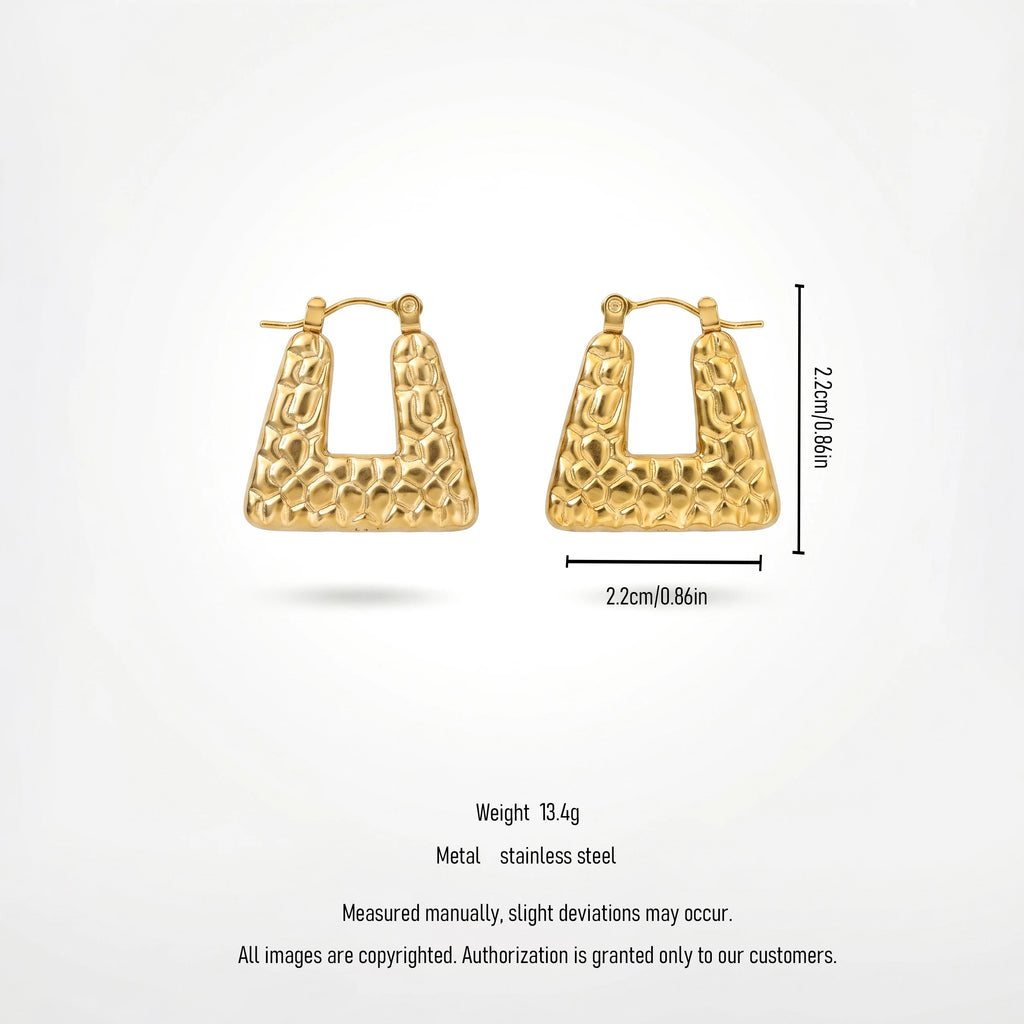 QIAOREN12565Wholesale Hammered Open Triangle Huggie Hoops Glossy Gold Stainless Steel Geometric Textured Earrings Trendy Jewelry