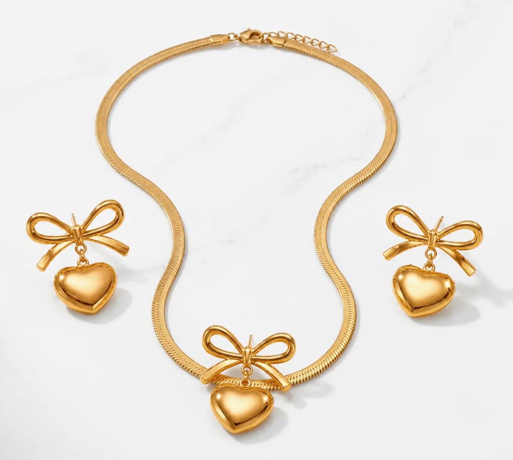 QIAOREN 11116 Trendy Gold Flower Jewelry Set Stainless Steel Pearl Necklace Earrings for Summer Vacation Style