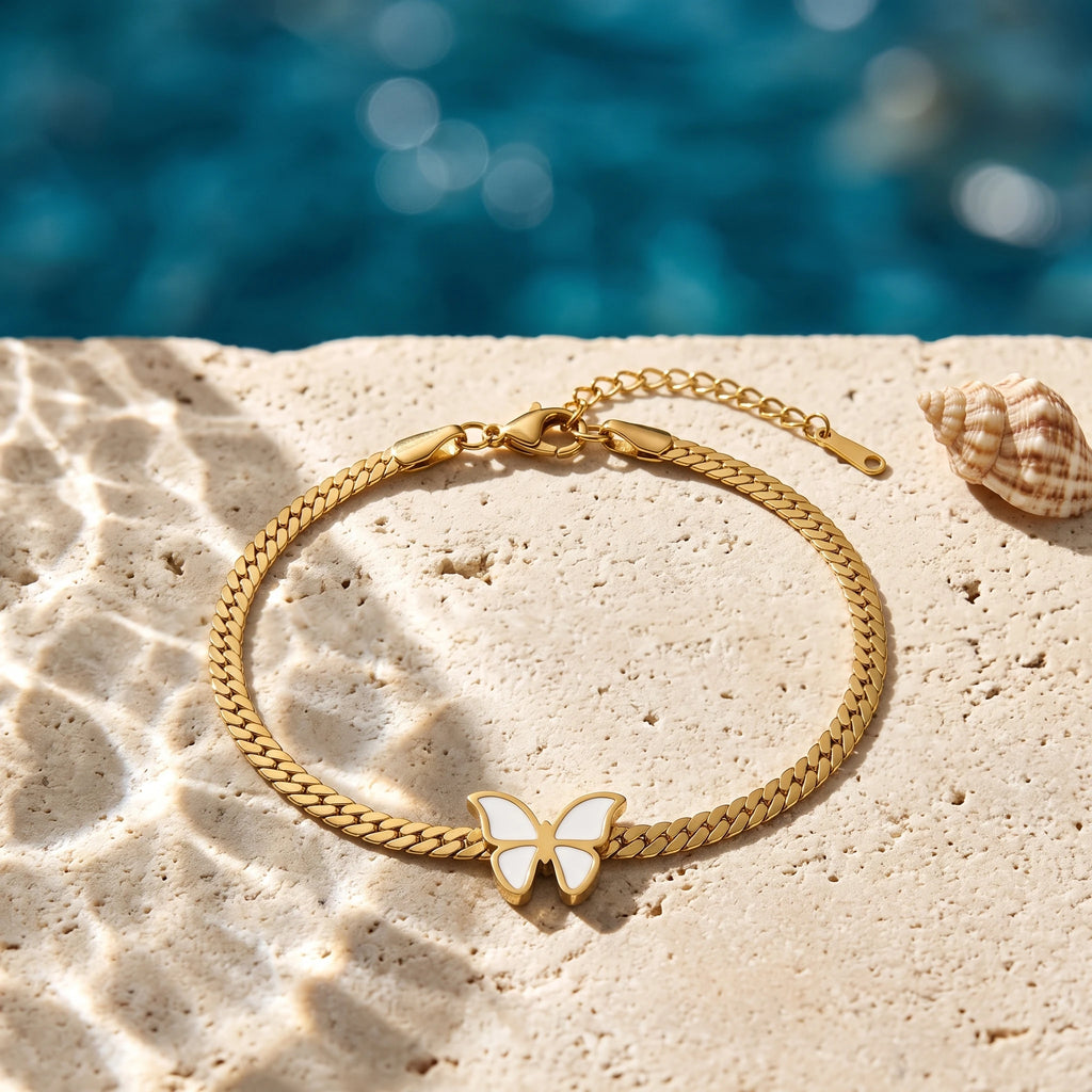 QIAOREN 13353 Gold Plated Stainless Steel Butterfly Curb Chain Bracelet Minimalist Dainty Jewelry for Women