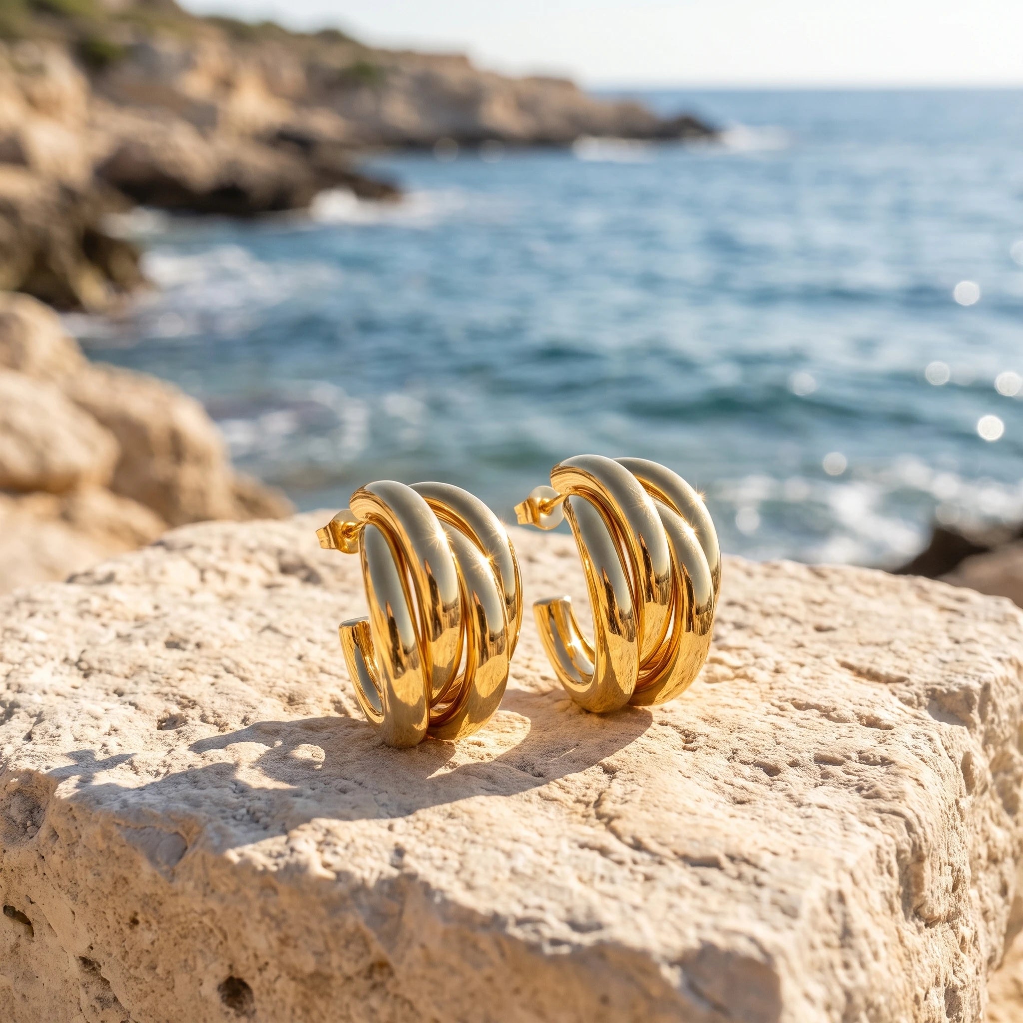QIAOREN 14542 Multi Band Earrings, Polished Gold Layered Spring Clasp Earrings, Hypoallergenic Jewelry Gift
