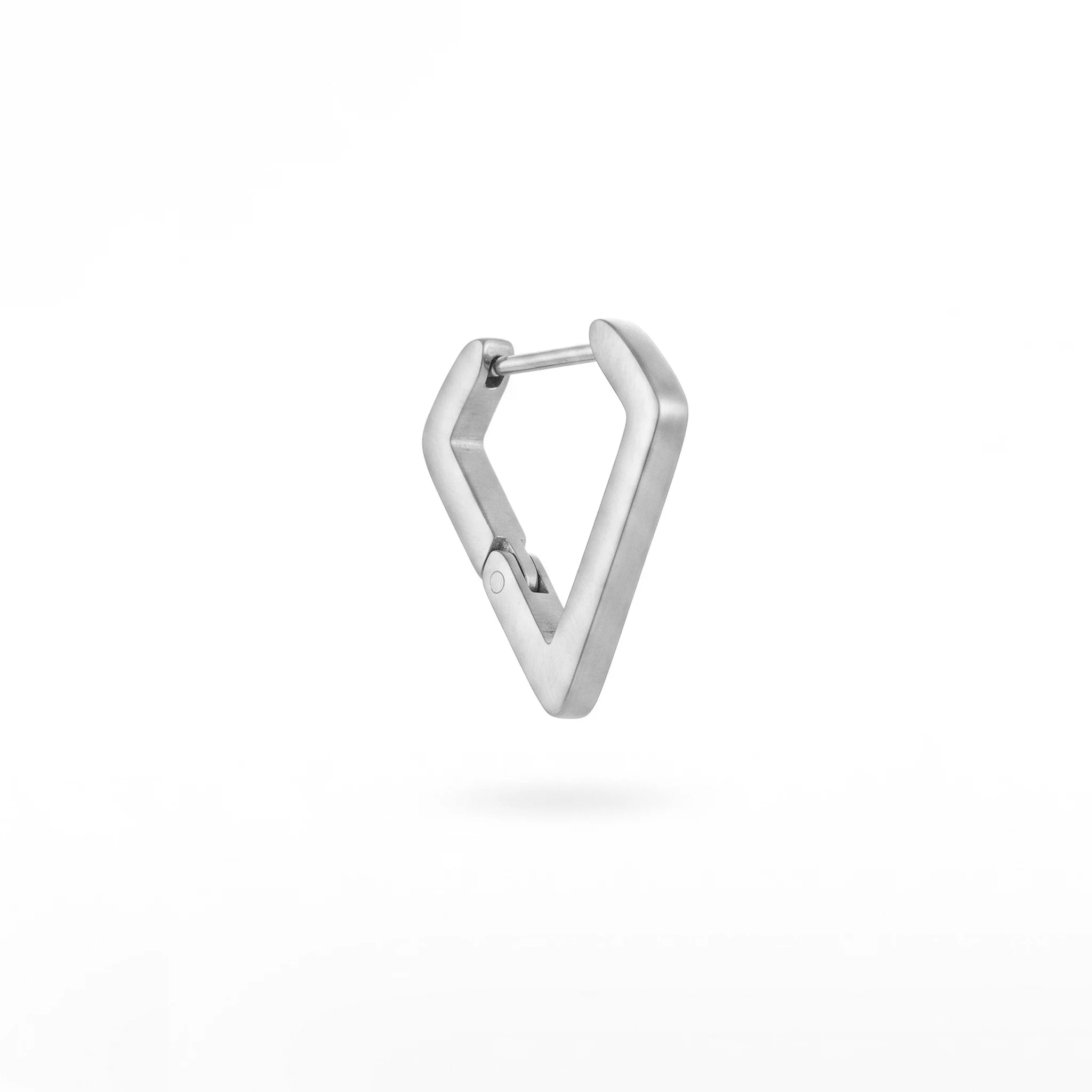 QIAOREN 12581 Matte Inverted Triangle Huggie Hoop Earrings PVD 18K Gold Stainless Steel Hypoallergenic Geometric Ear Buckle