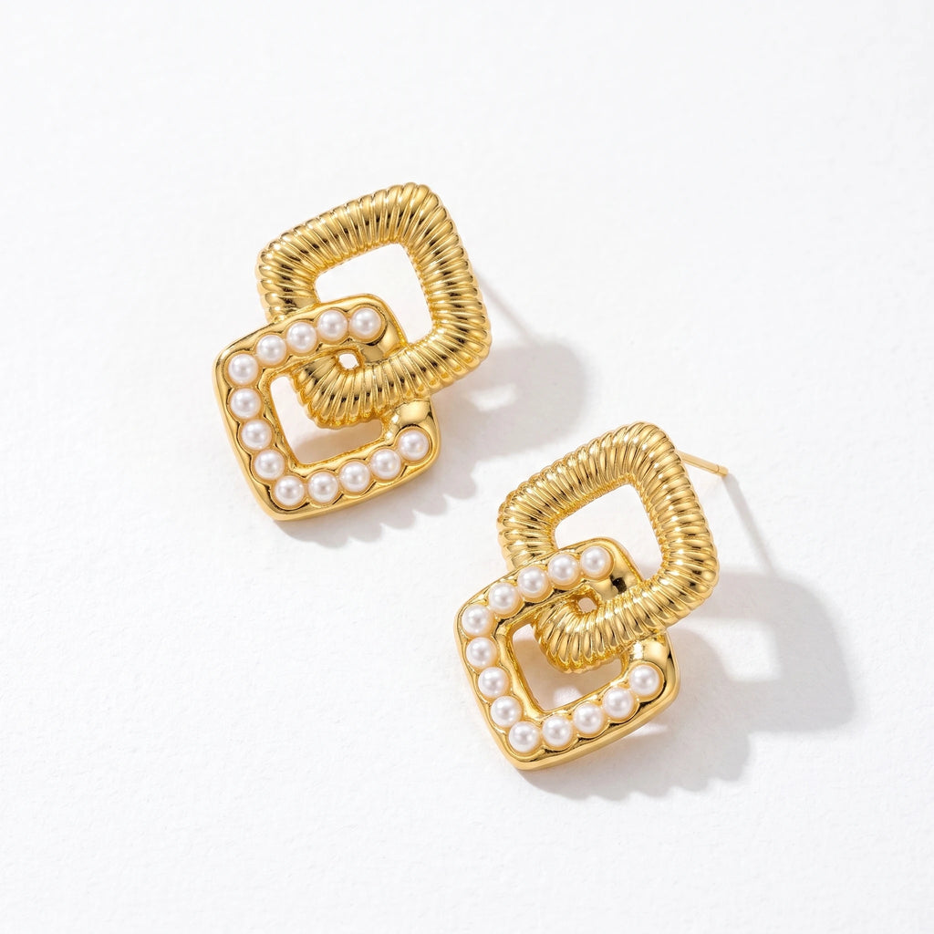 QIAOREN 12435  Interlocking Rhombus Pearl Earrings Gold Stainless Steel Ribbed Textured Diamond Studs Women US EU