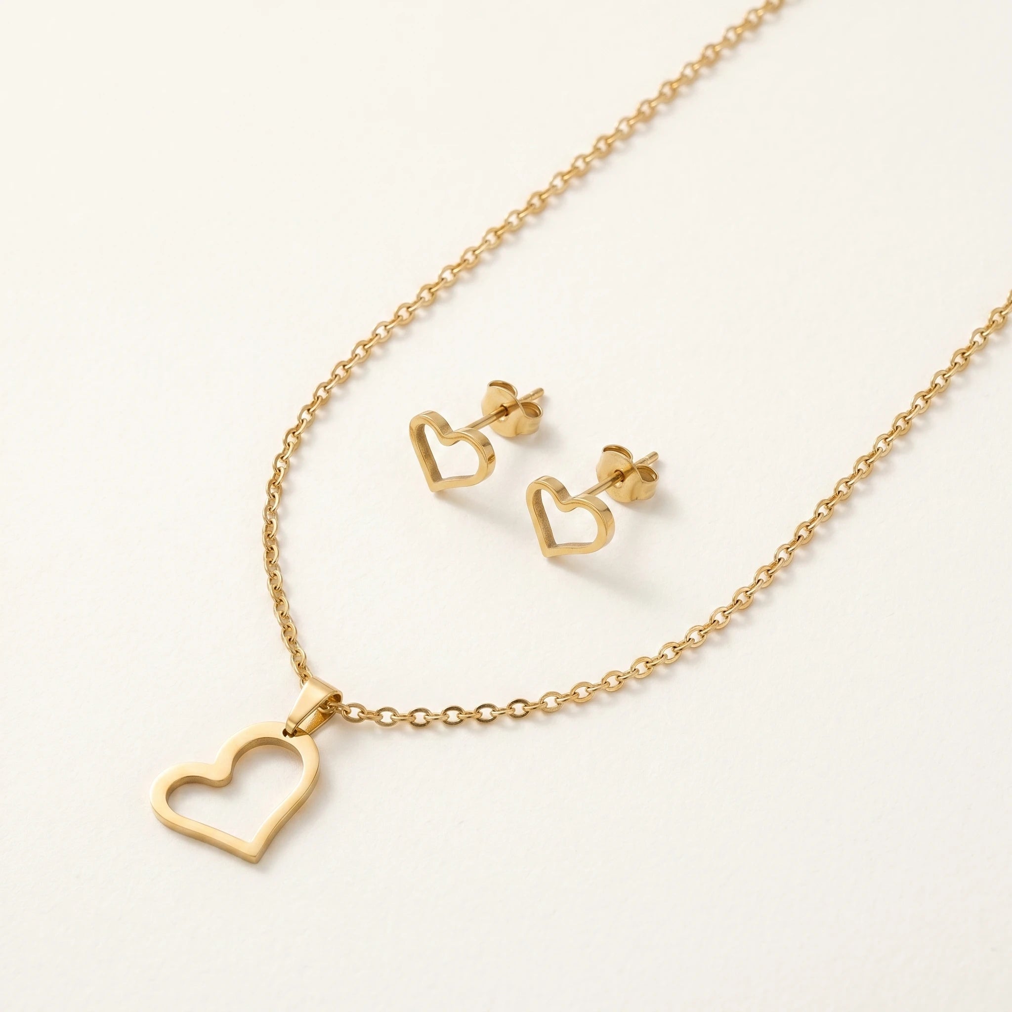 QIAOREN 11741 Waterproof 18K Gold Open Heart Jewelry Set Stainless Steel Beach-Ready Necklace & Earrings