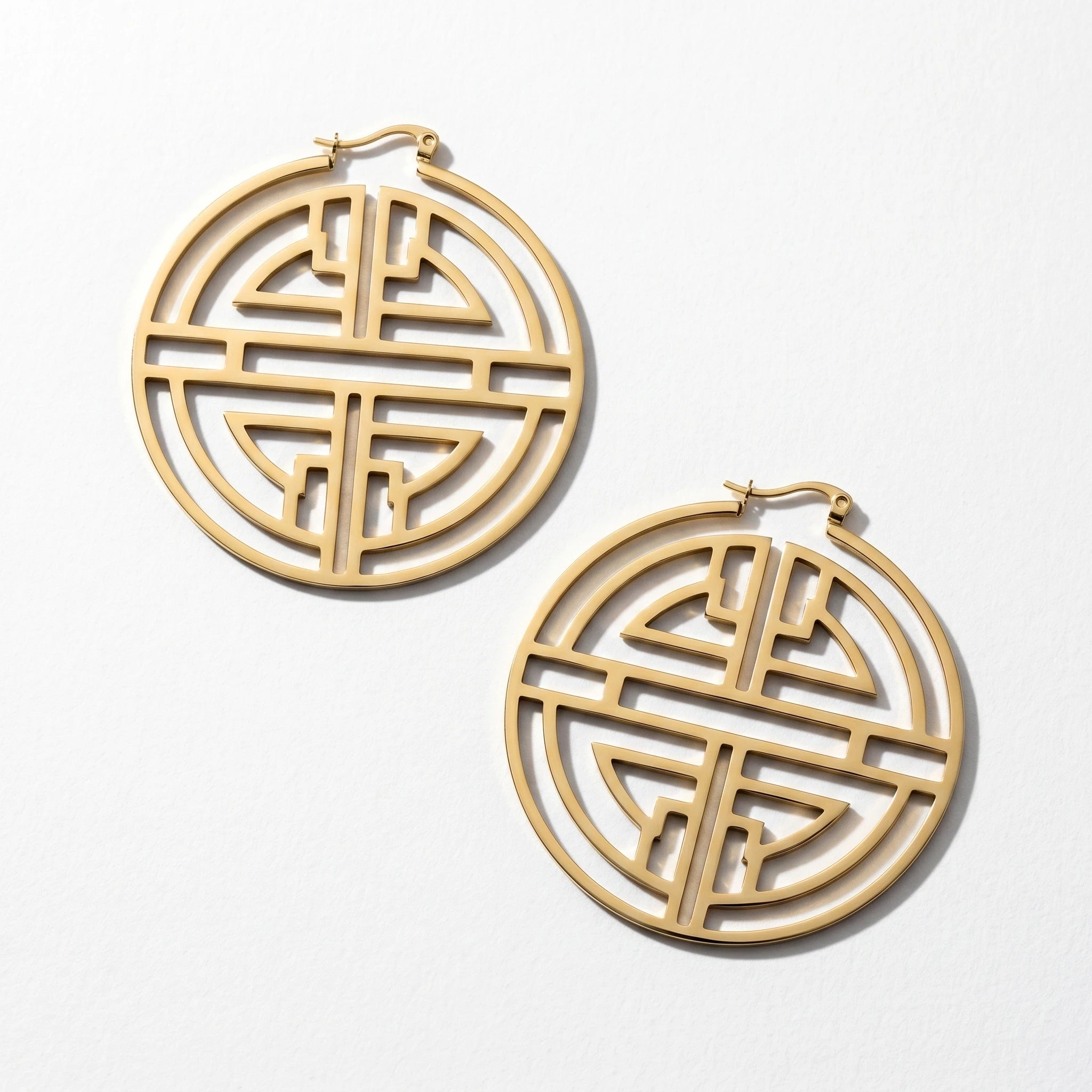 QIAOREN 11186 Vintage Chinese Style Hoop Earrings Gold Stainless Steel Hollow Geometric Statement Earrings for Women