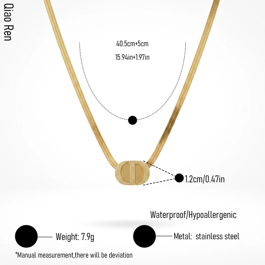 QIAOREN 14148 Oval Pendant Snake Chain Necklace, Textured C&D Herringbone Chain Jewelry Gift for Daily Fashion Outfits