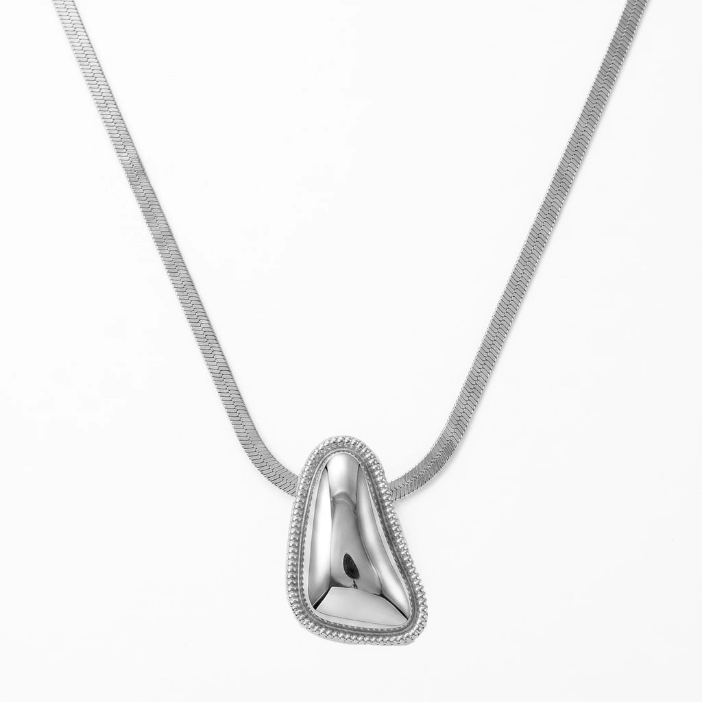 QIAOREN 11835 Stainless Steel Gold Herringbone Chain Necklace Irregular Teardrop Pendant Adjustable Women Jewelry