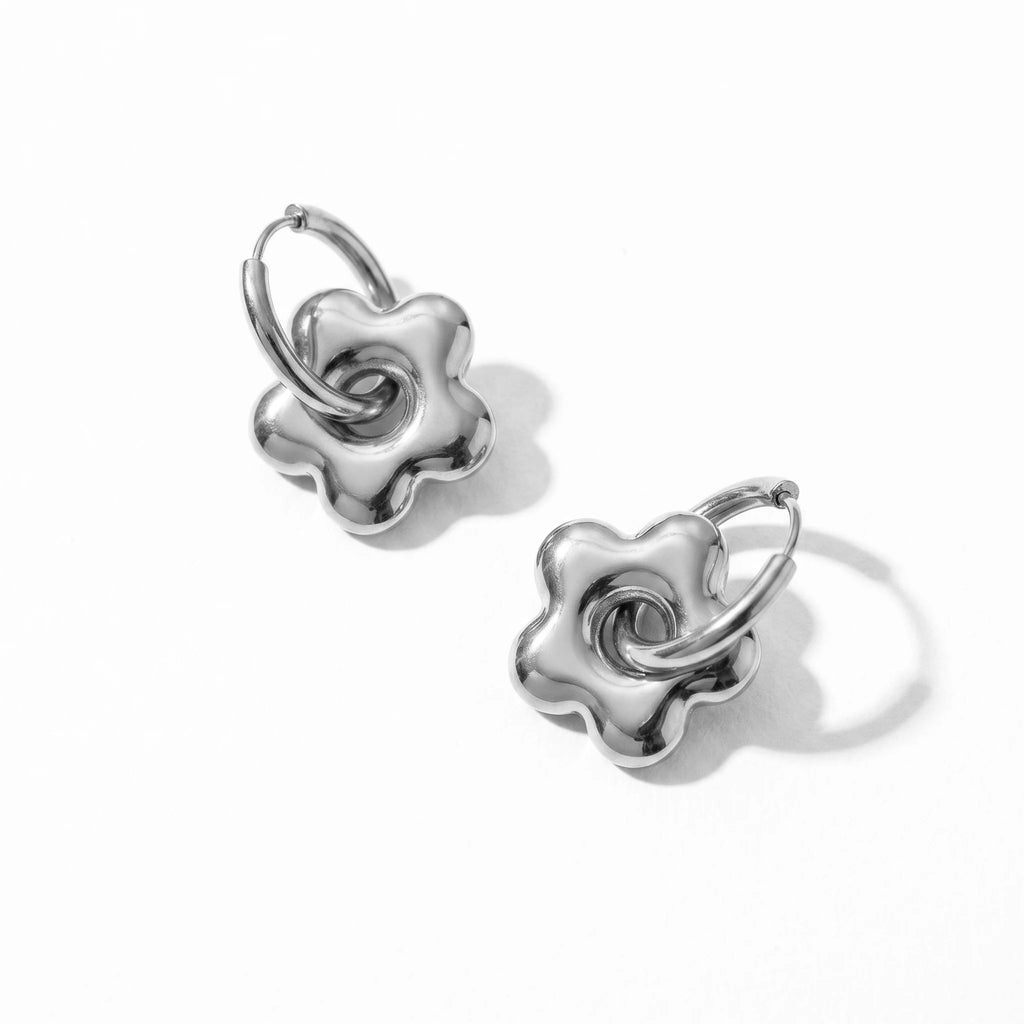 QIAOREN 10841 Waterproof Stainless Steel Floral Charm Drop Earrings Trendy Party 18K Gold Plated Jewelry