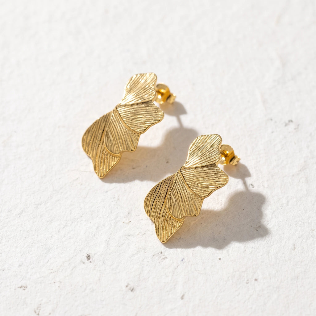 QIAOREN 13245 18K Gold PVD Plated Stainless Steel Plumeria Stud Earrings Polished Five Petal Flower Ear Studs