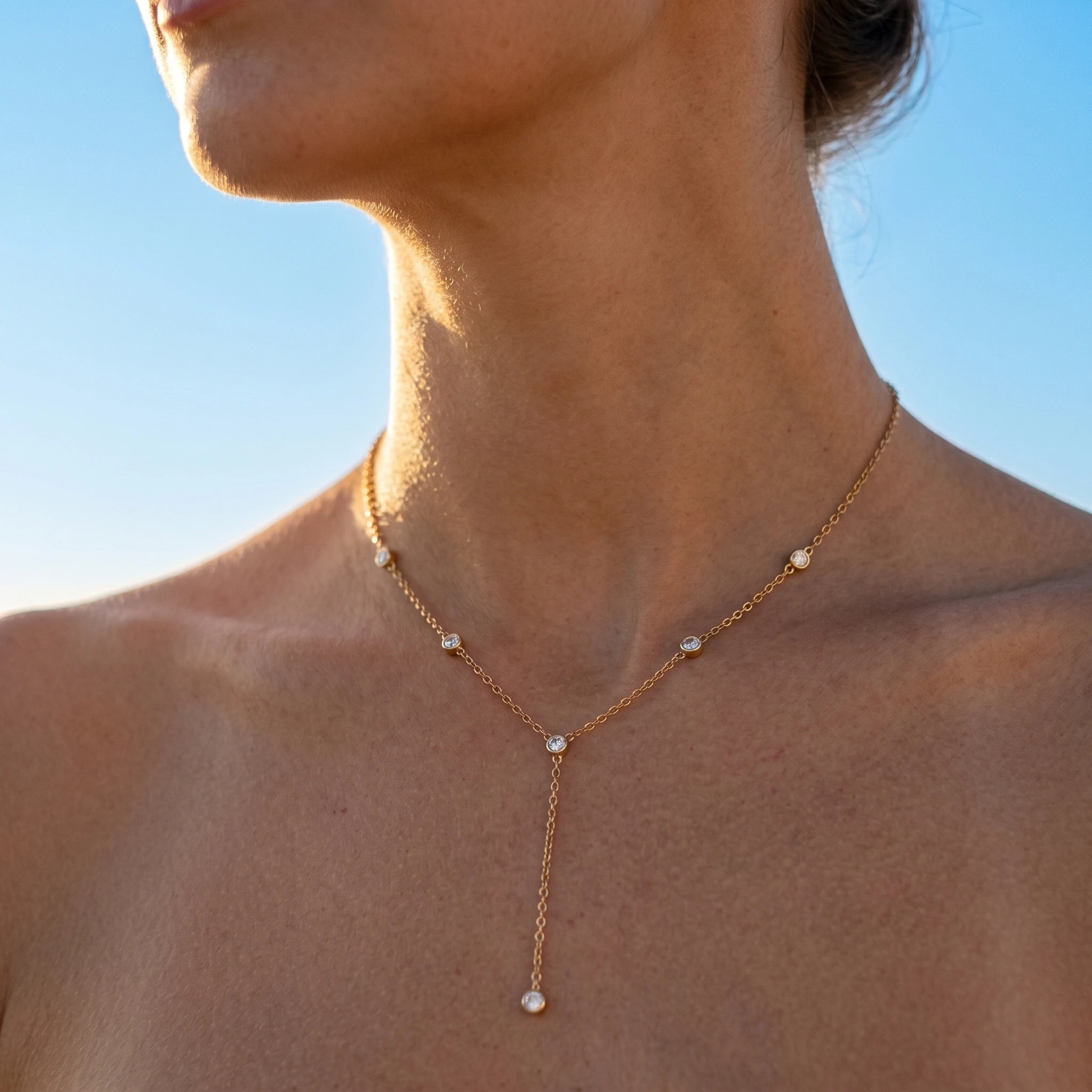 QIAOREN 10600 Link Chain Y Drop Pendant Necklace 18K Gold Plated Stainless Steel Waterproof Tarnish Free Trendy Jewelry