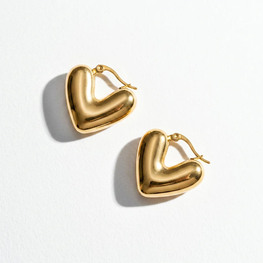 QIAOREN 10737 2.5cm Puffy Heart Hoop Earrings, 18K Gold Plated Stainless Steel Hypoallergenic Earrings