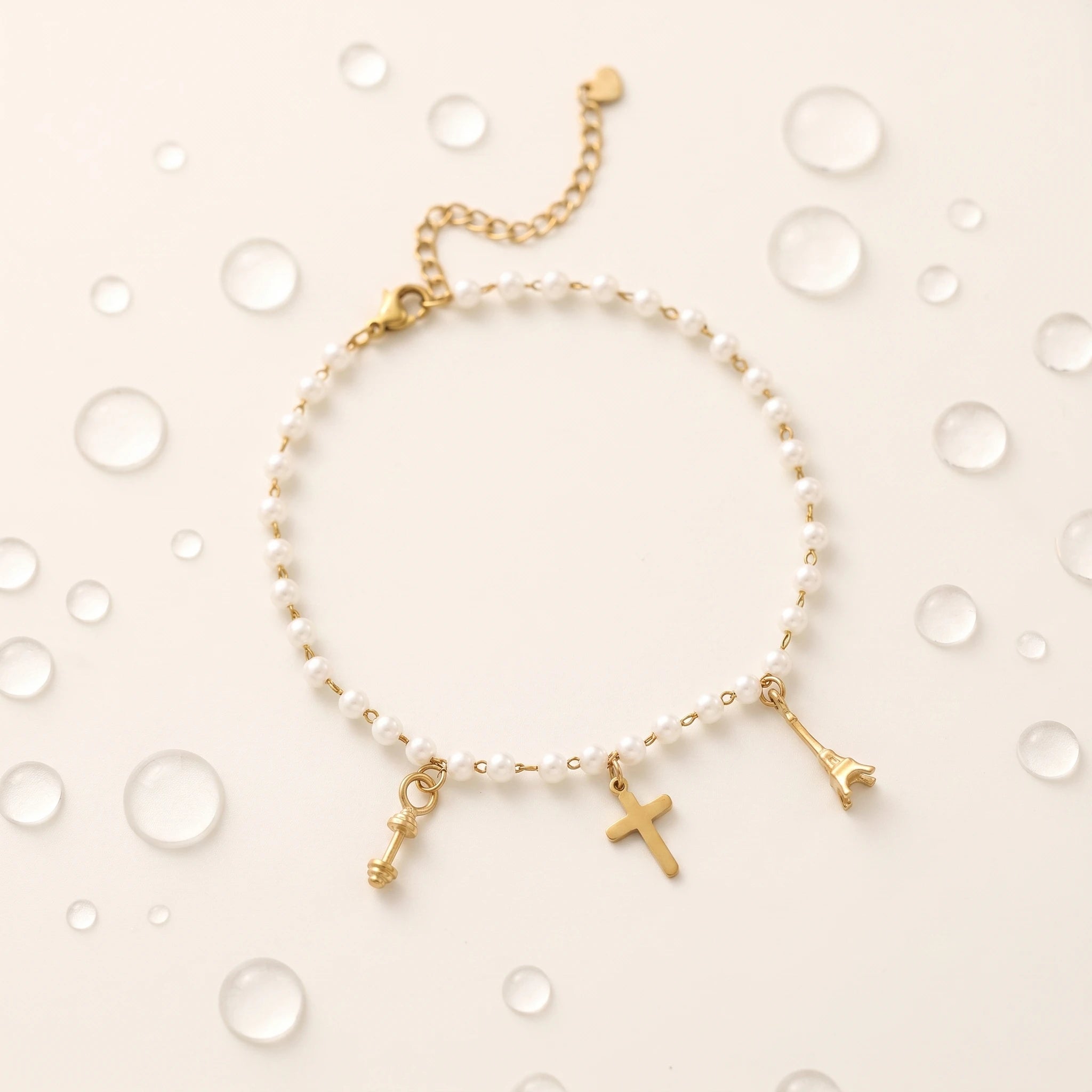 QIAOREN 13318 Dainty Pearl Anklet with Cross, Eiffel Tower & Key Charms, Paris Retro Foot Jewelry Gift for Daily Soft Wears