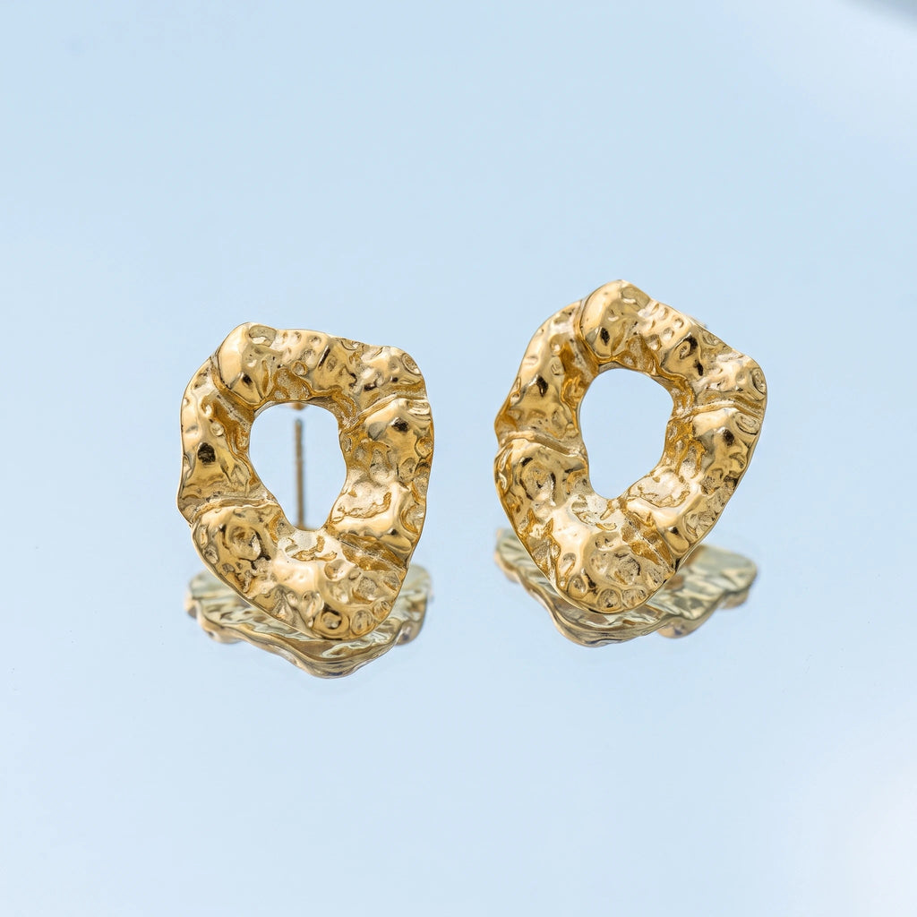 QIAOREN 14065 Hammered Irregular Hollow Oval Stud Earrings, Crinkled Organic Textured Open Ring Ear Stud Jewelry Gift