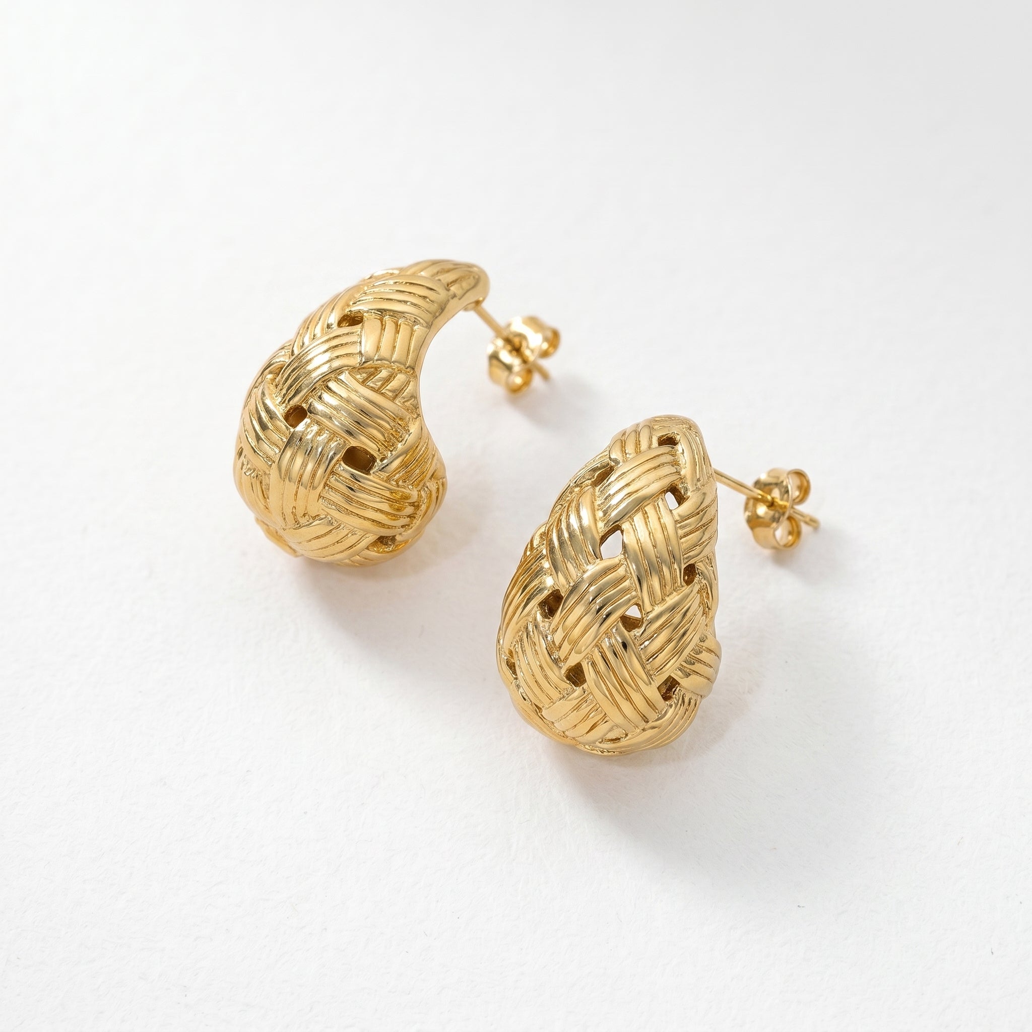 QIAOREN 12283 Trendy Basketweave Teardrop Earrings Gold Stainless Steel Braided Lattice Hollow Dome Studs Women US EU Hot