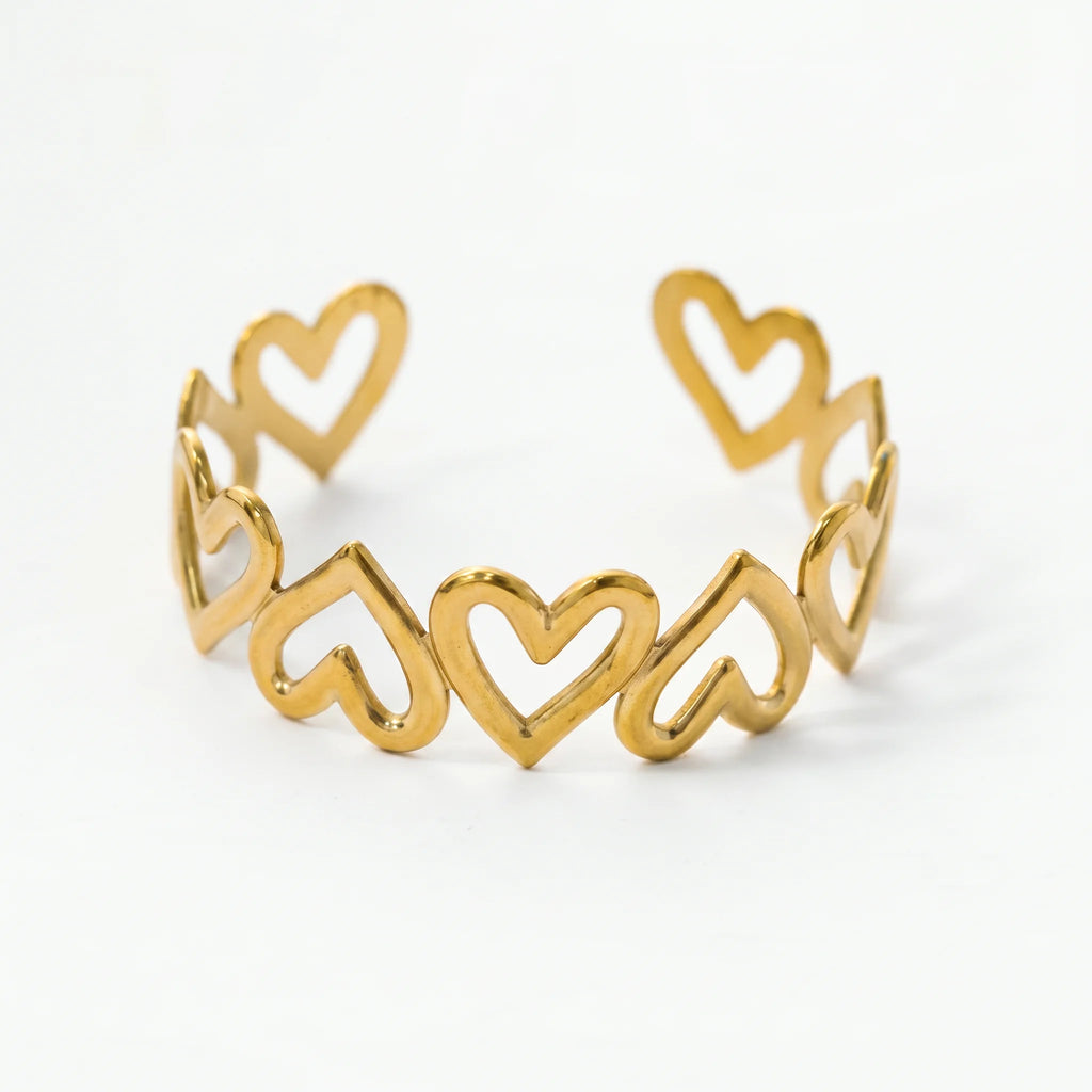 QIAOREN 11013 Minimalist Cutout Heart Open Cuff Bangle Hypoallergenic Stainless Steel Adjustable Daily Wear Jewelry for Girls