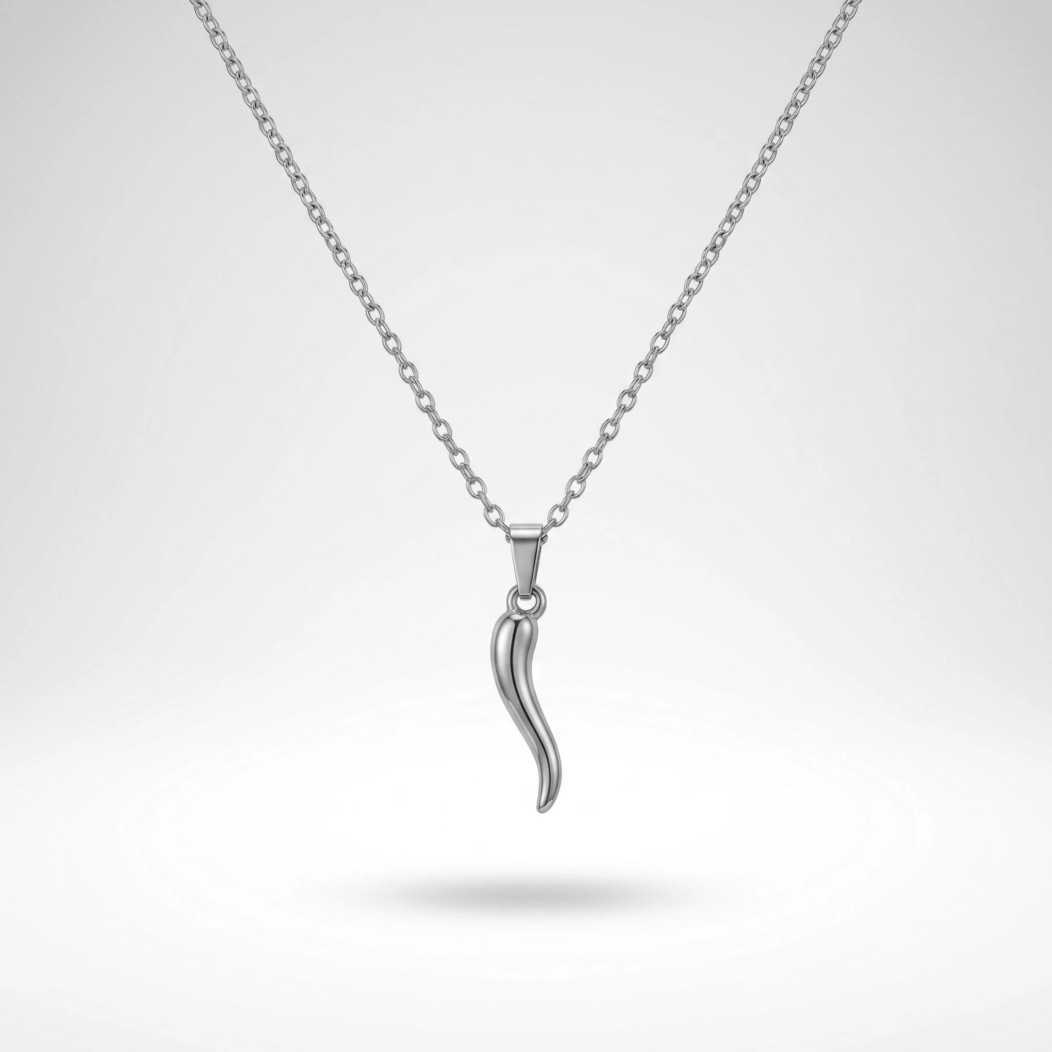 QIAOREN 11953 Elegant Minimalist Italian Horn Necklace Gold Stainless Steel Lucky Chili Pendant Protection Amulet Gift for EU US