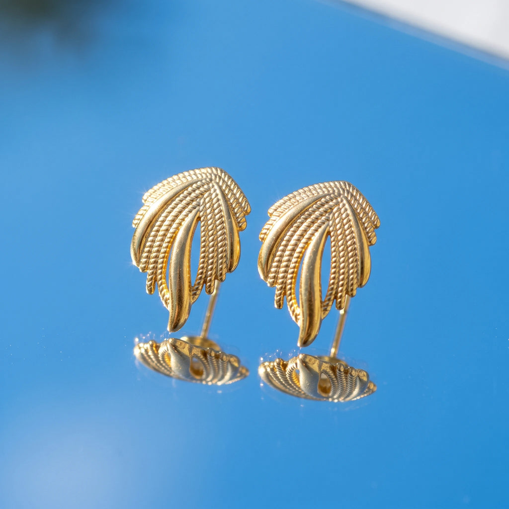 QIAOREN 14017 Polished Gold Twisted Rope Textured Leaf  Earrings, Hollow Layered Feather Shape Ear Stud Jewelry Gift