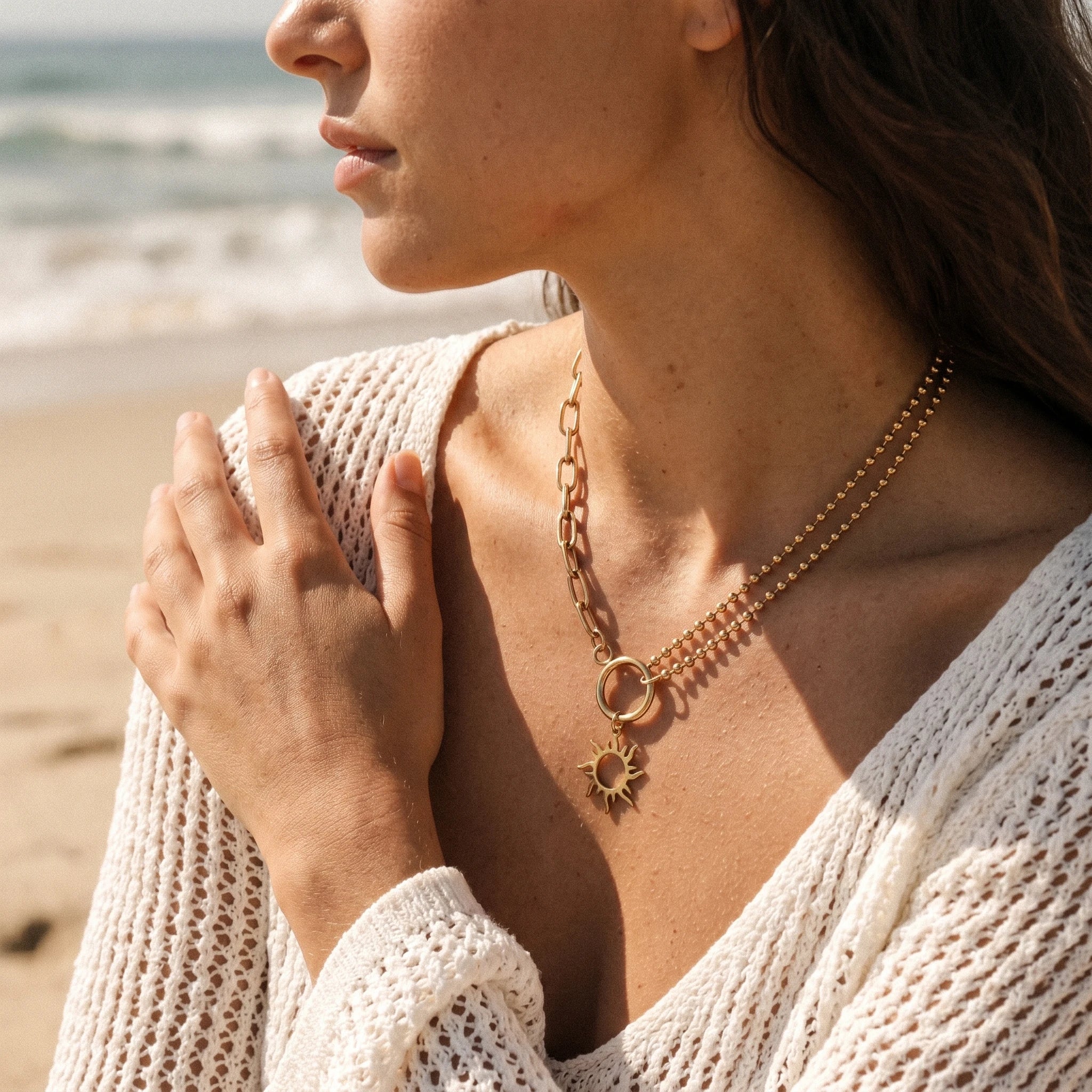 QIAOREN 11349 Trendy Dainty Boho Sun Pendant Layered Necklace 18K Gold Plated Stainless Steel Party Jewelry