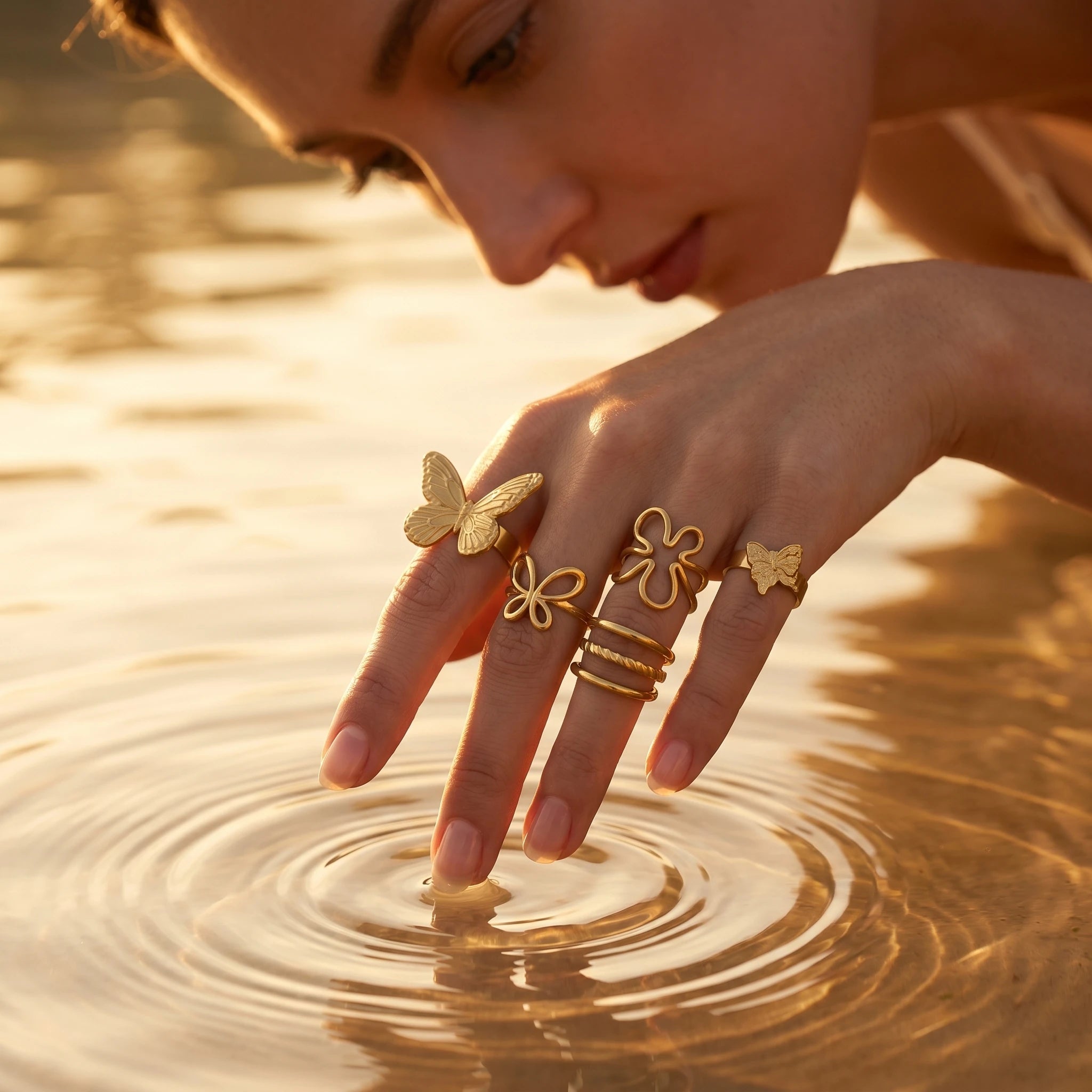 QIAOREN 13111-15 5Pcs 18K Gold Plated Stainless Steel Open Ring Set, Adjustable Stackable Durable Finger Rings